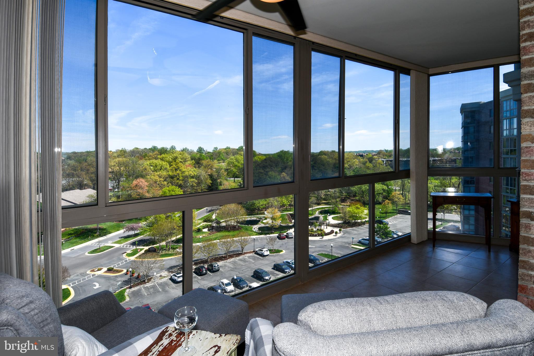 LEISURE WORLD - Residential