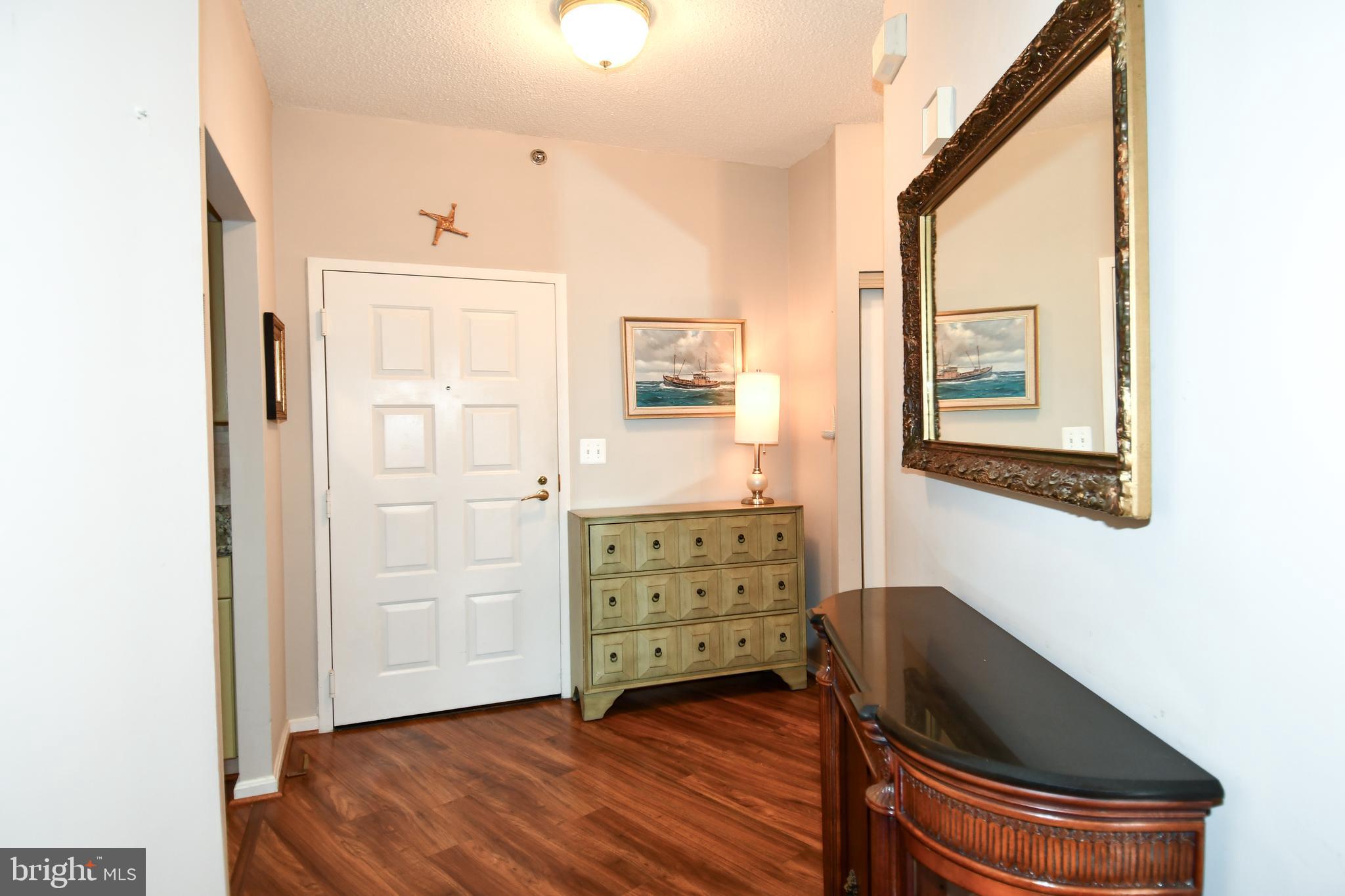 LEISURE WORLD - Residential