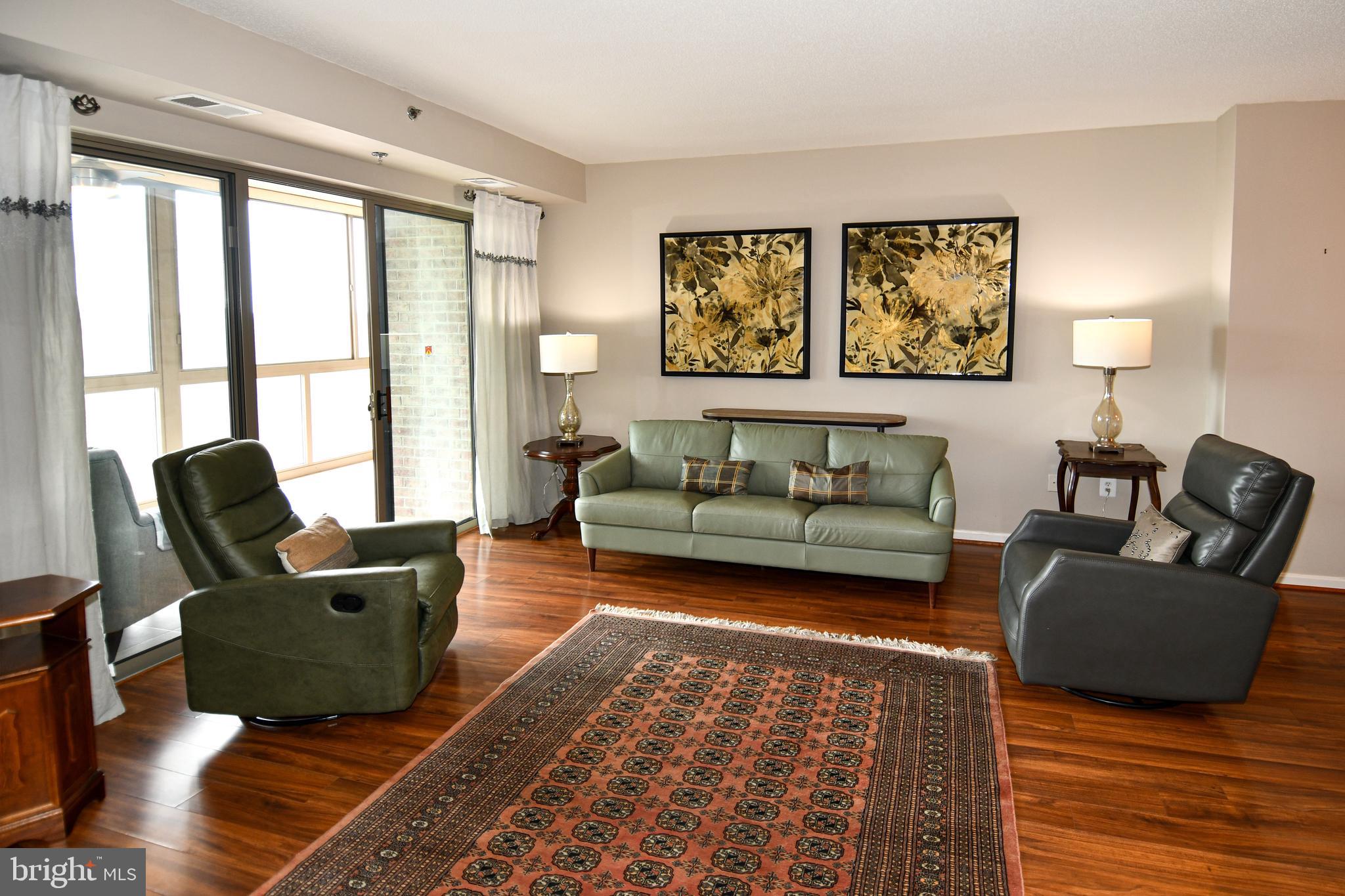 LEISURE WORLD - Residential