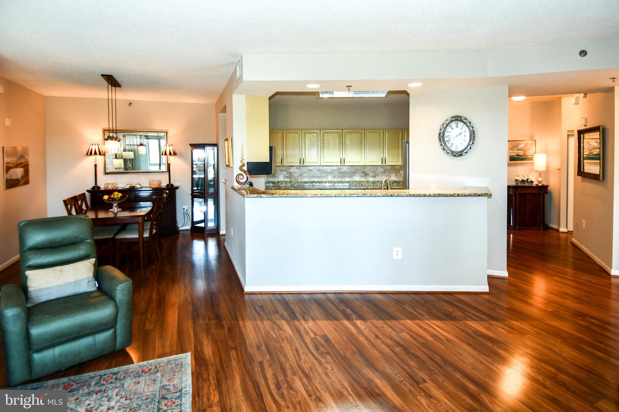 LEISURE WORLD - Residential