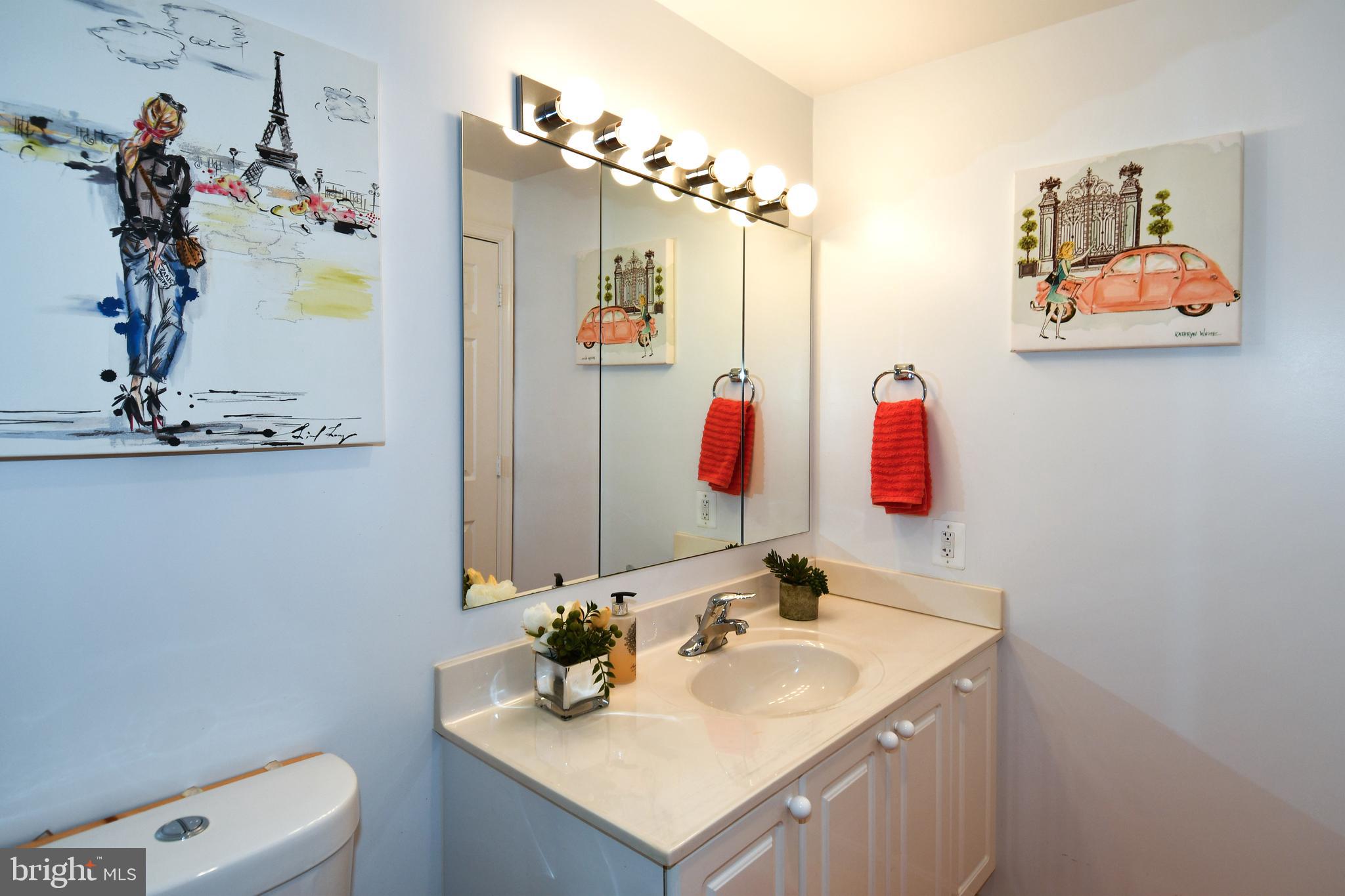 LEISURE WORLD - Residential