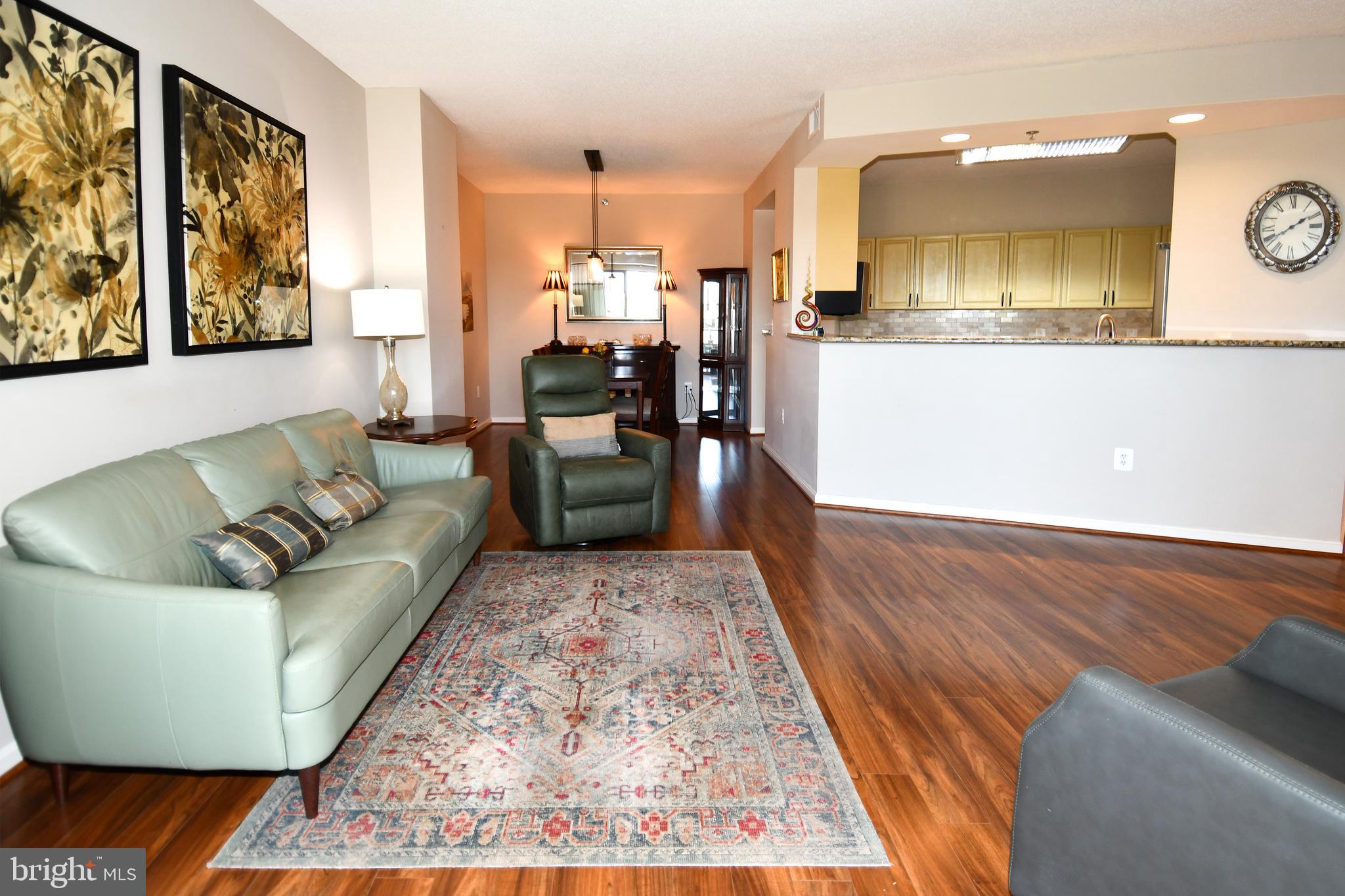 LEISURE WORLD - Residential