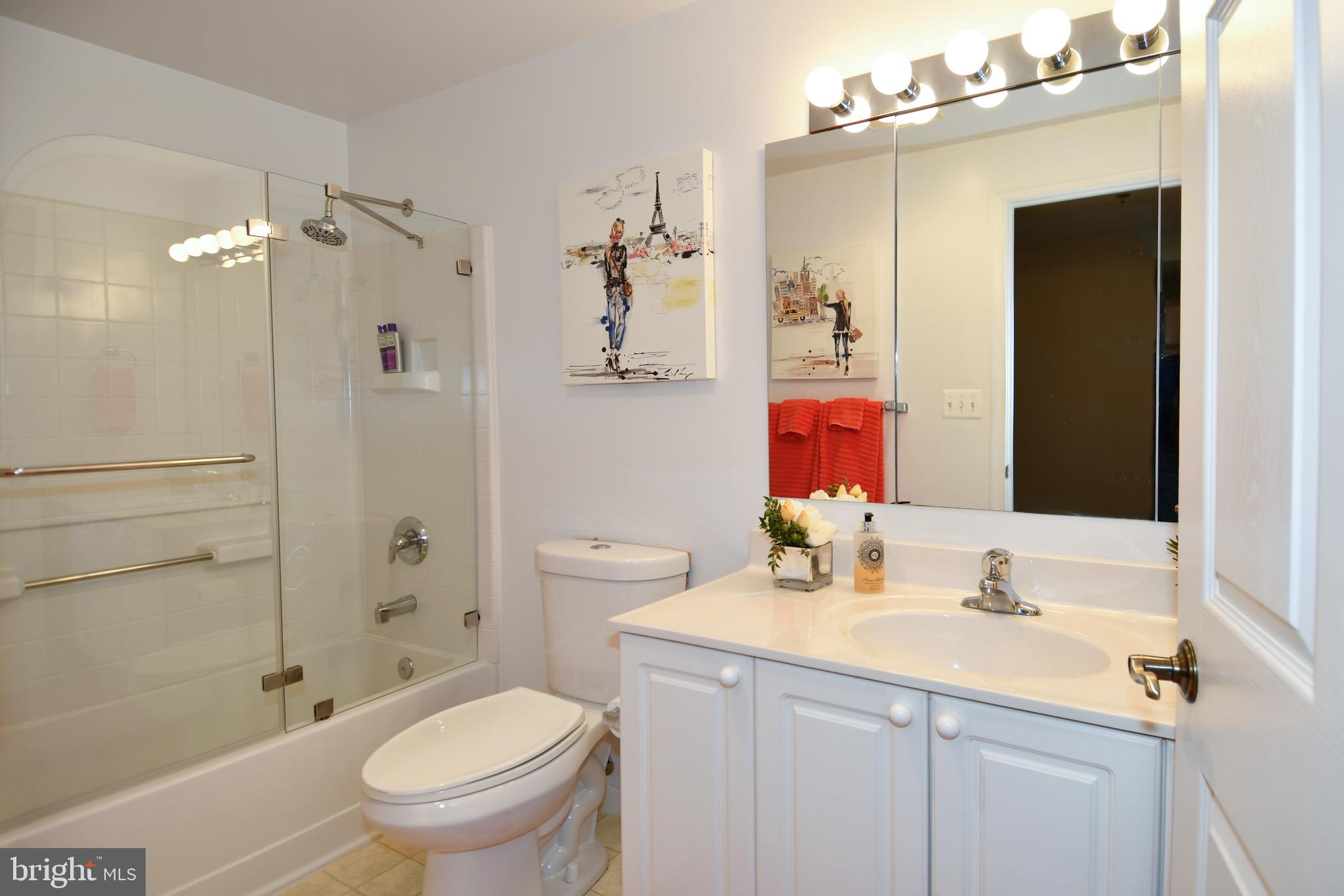 LEISURE WORLD - Residential