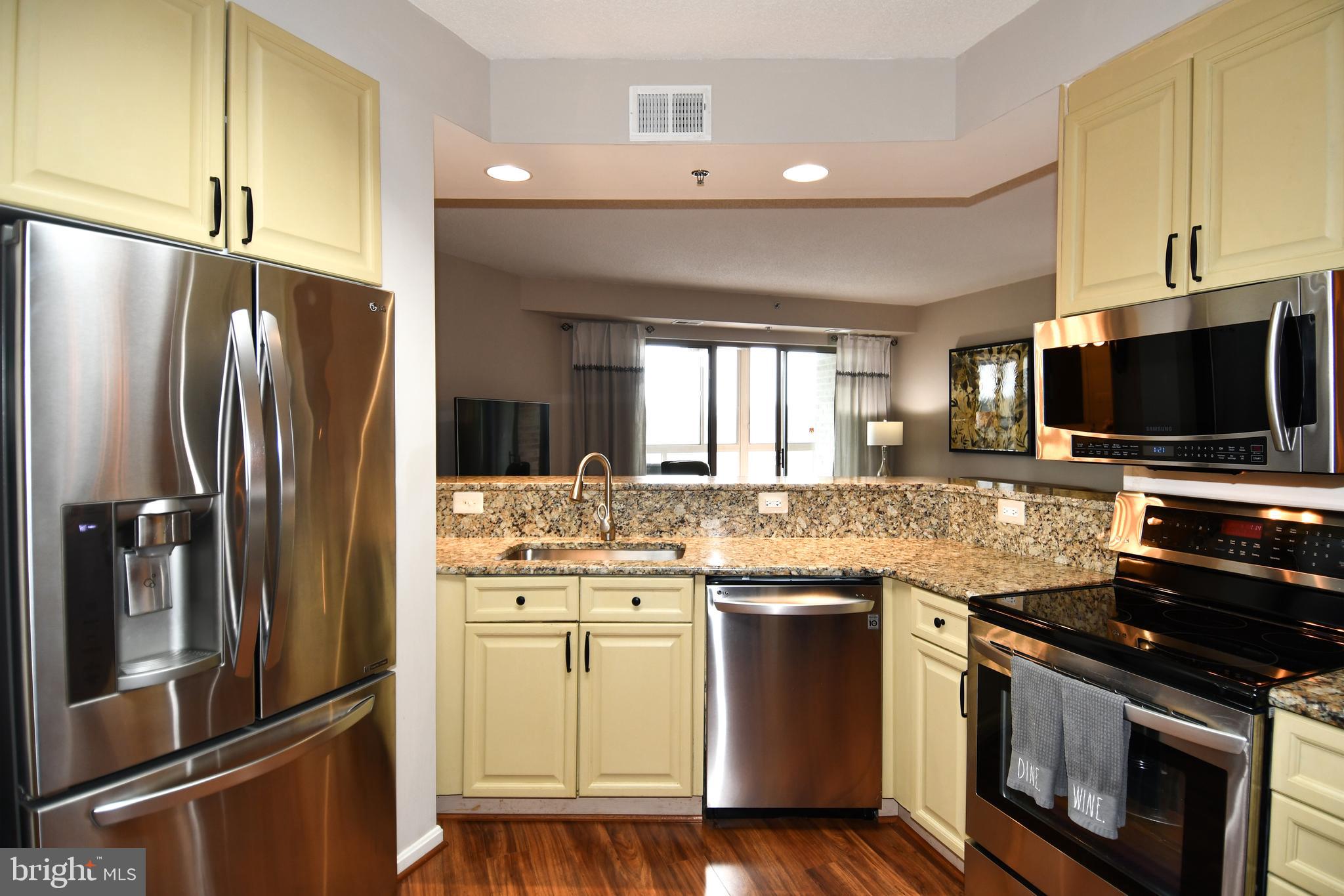 LEISURE WORLD - Residential