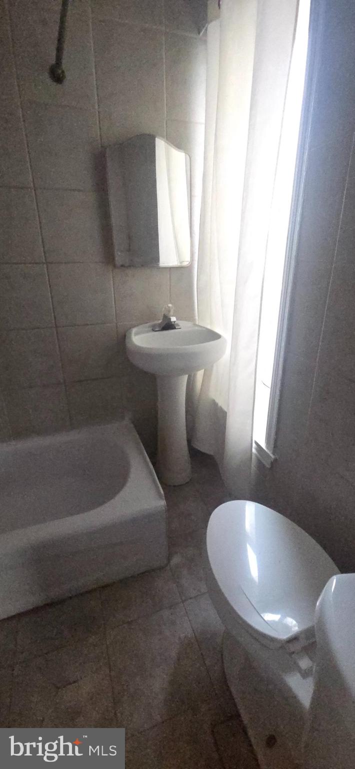 FAIRHILL - Commercial Sale