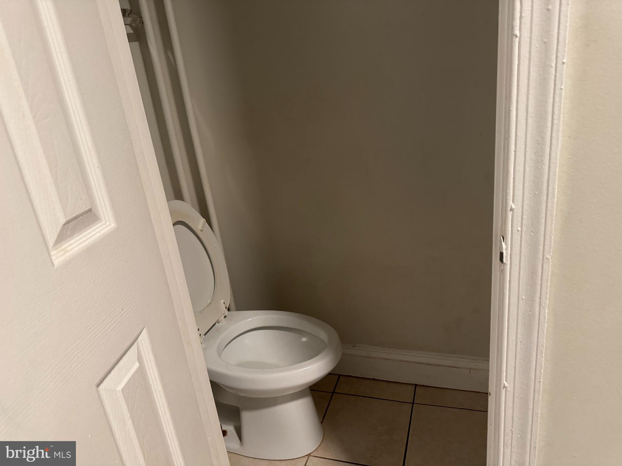 ELLWOOD PARK - Residential