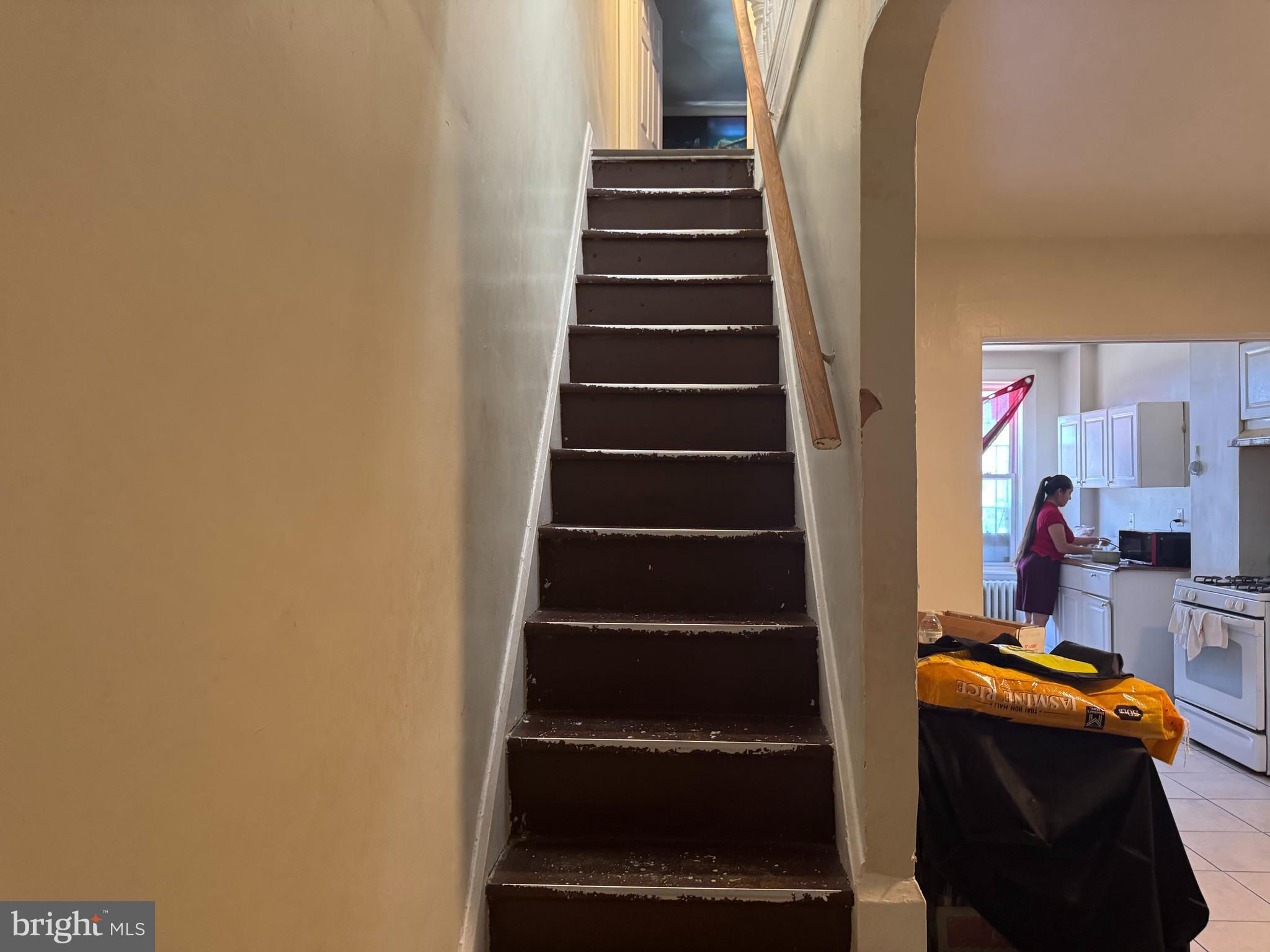 ELLWOOD PARK - Residential