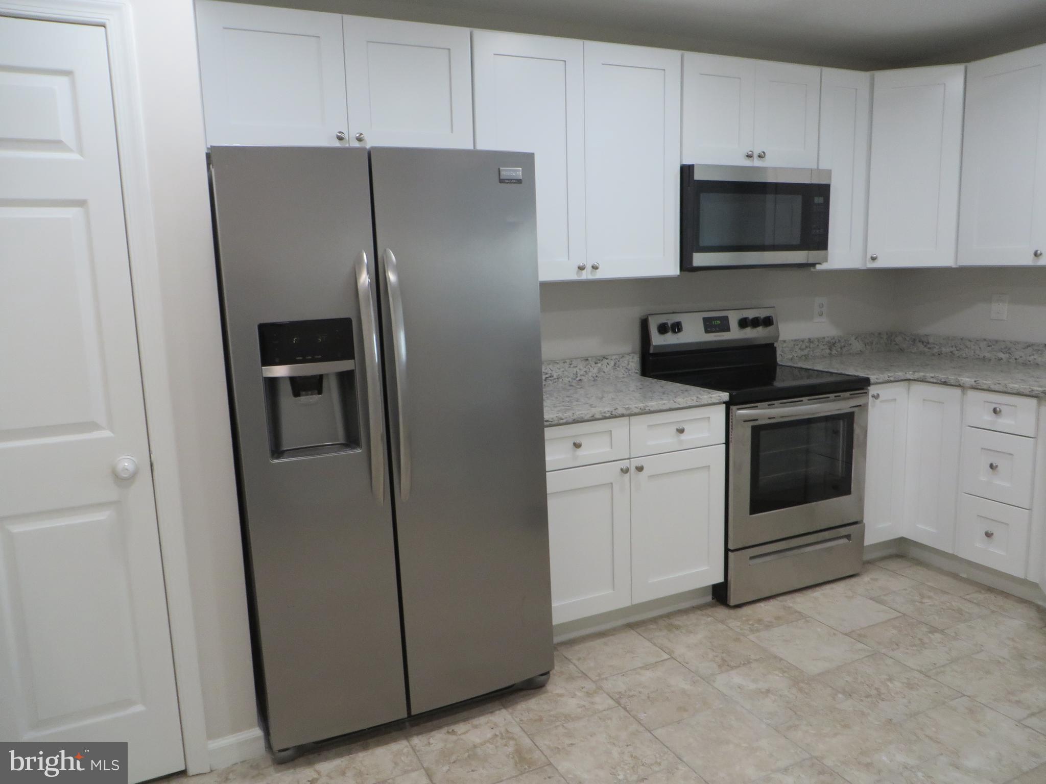 GABLES AT GUNSTON - Residential Lease