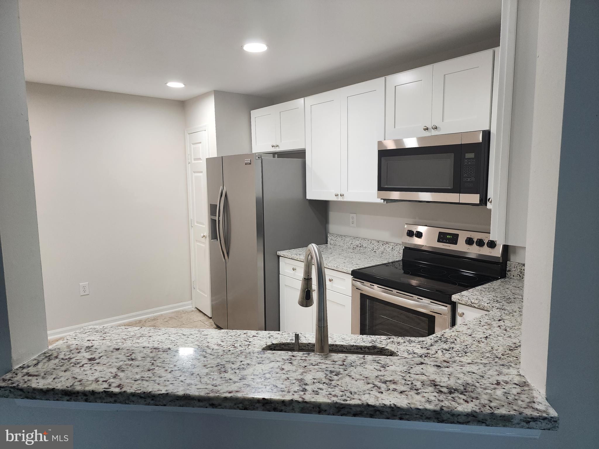 GABLES AT GUNSTON - Residential Lease