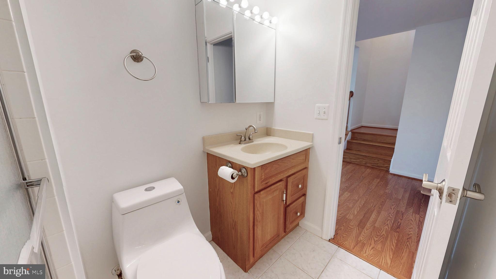 GREAT FALLS CHASE - Residential Lease