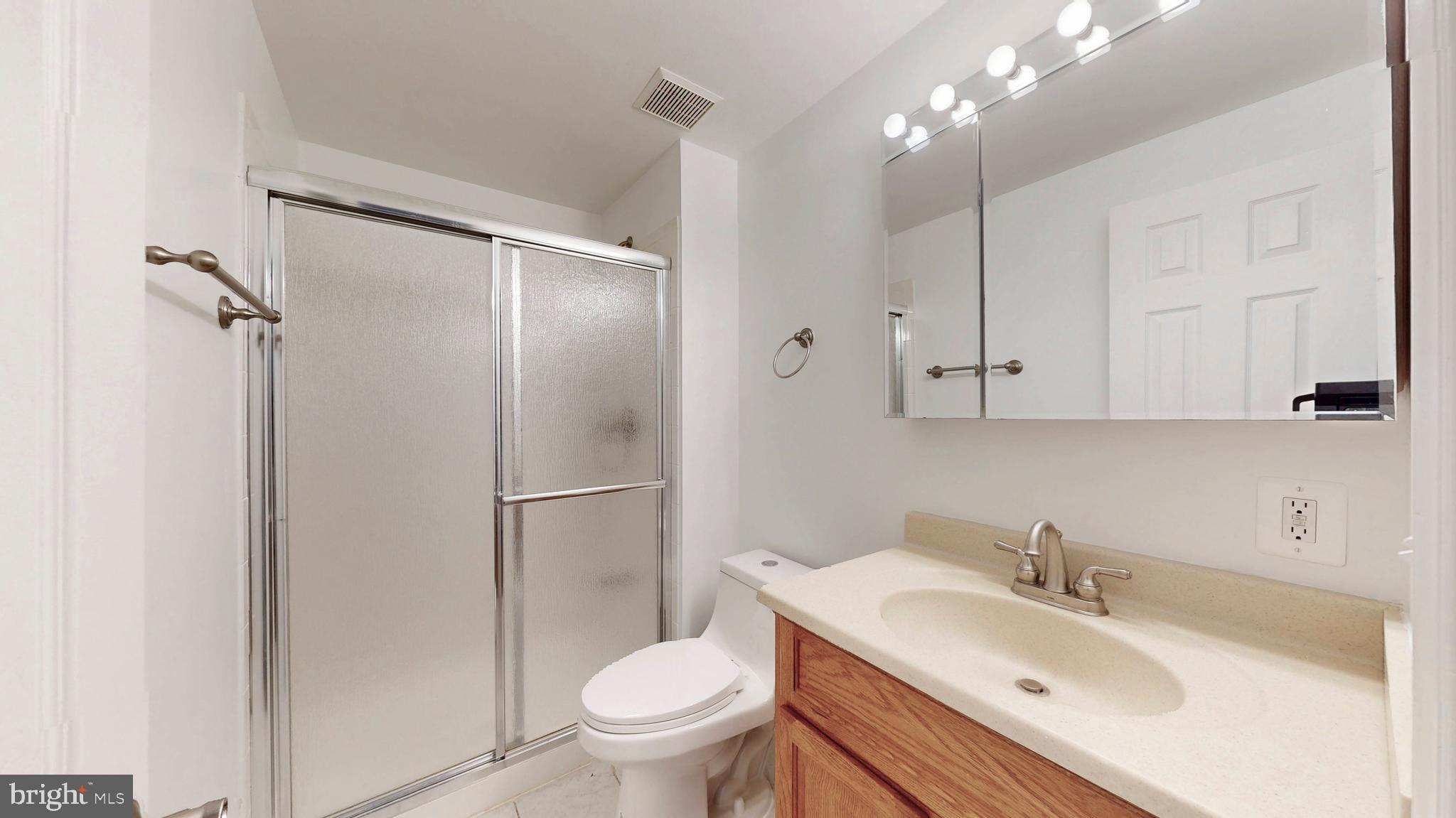 GREAT FALLS CHASE - Residential Lease