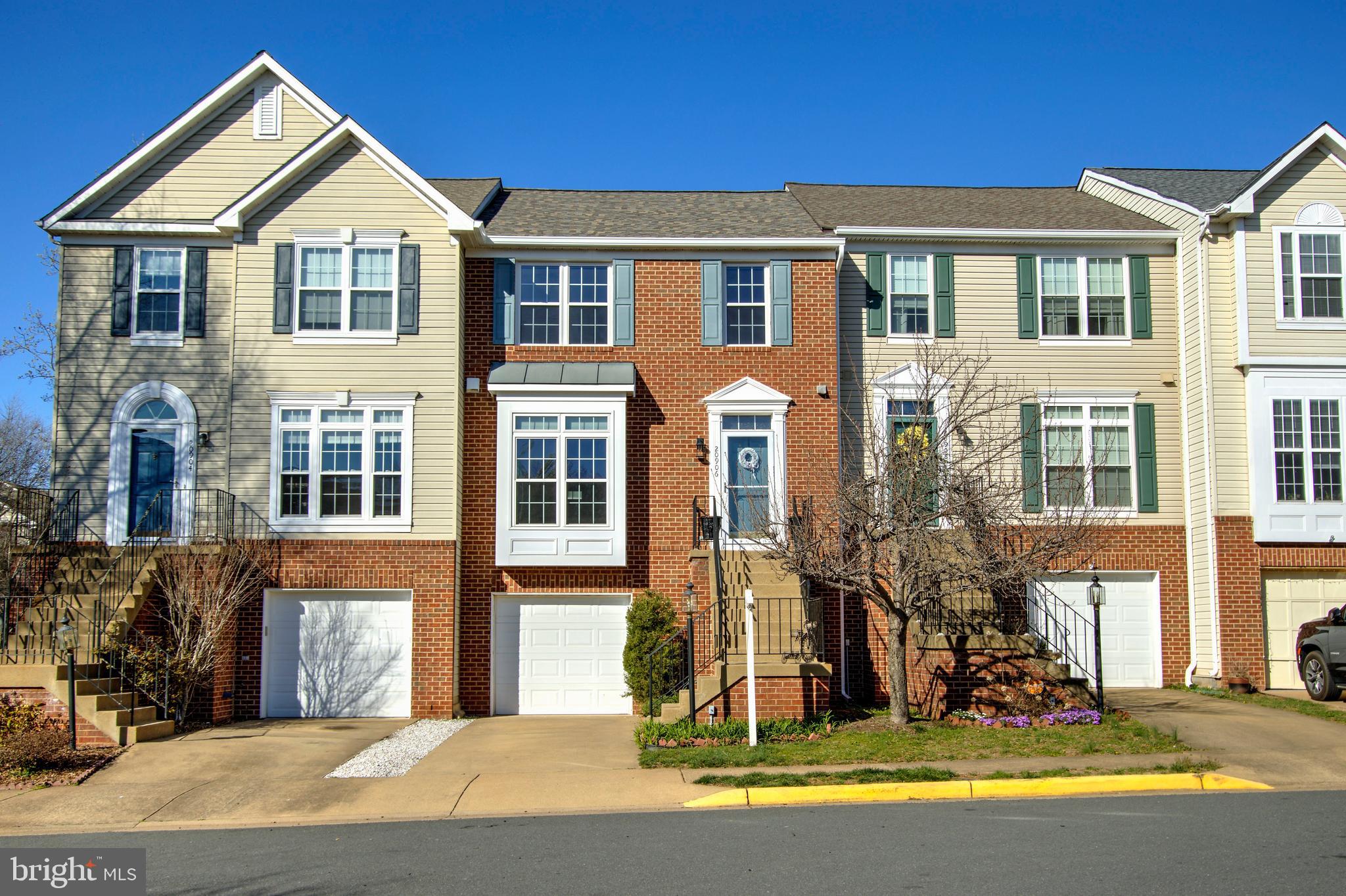 GREAT FALLS CHASE - Residential Lease