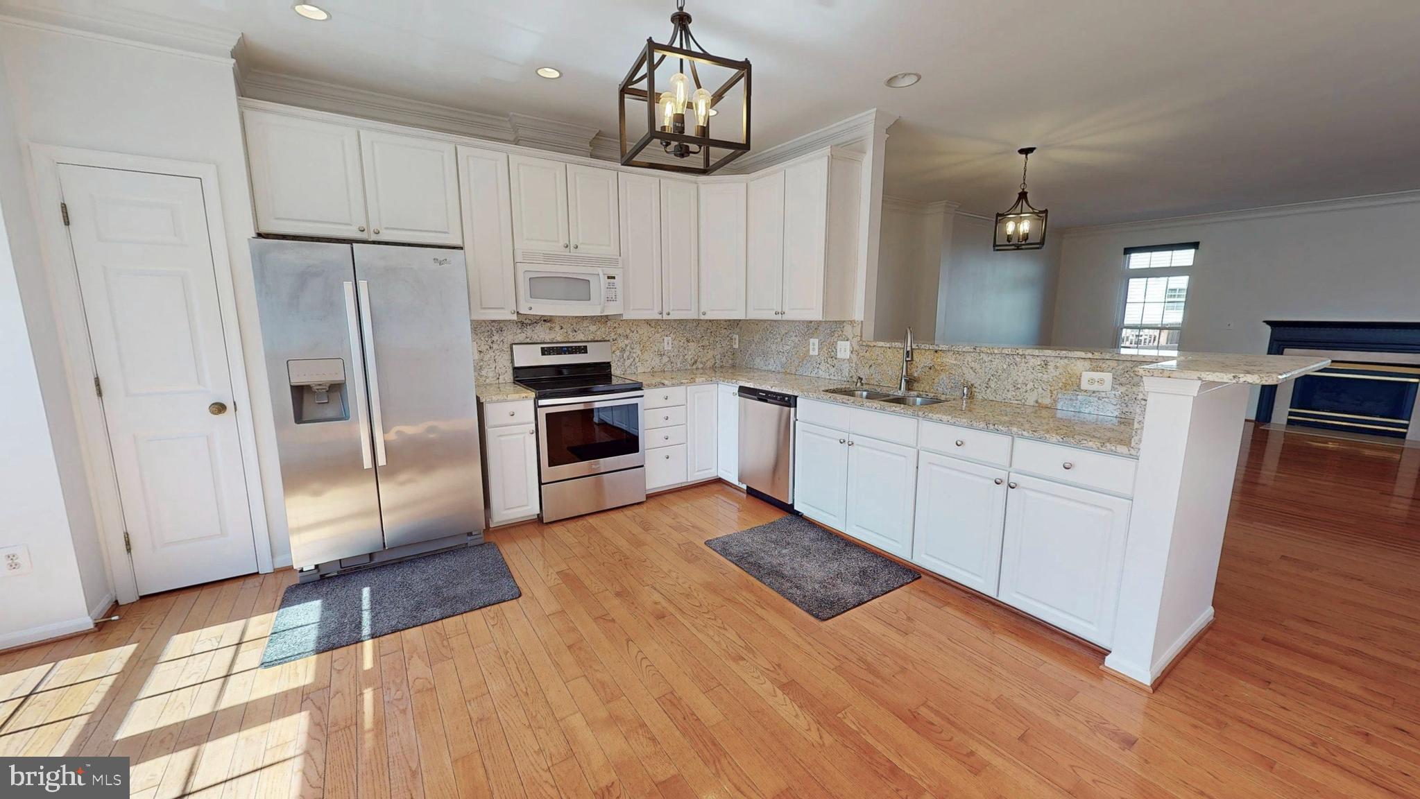 GREAT FALLS CHASE - Residential Lease