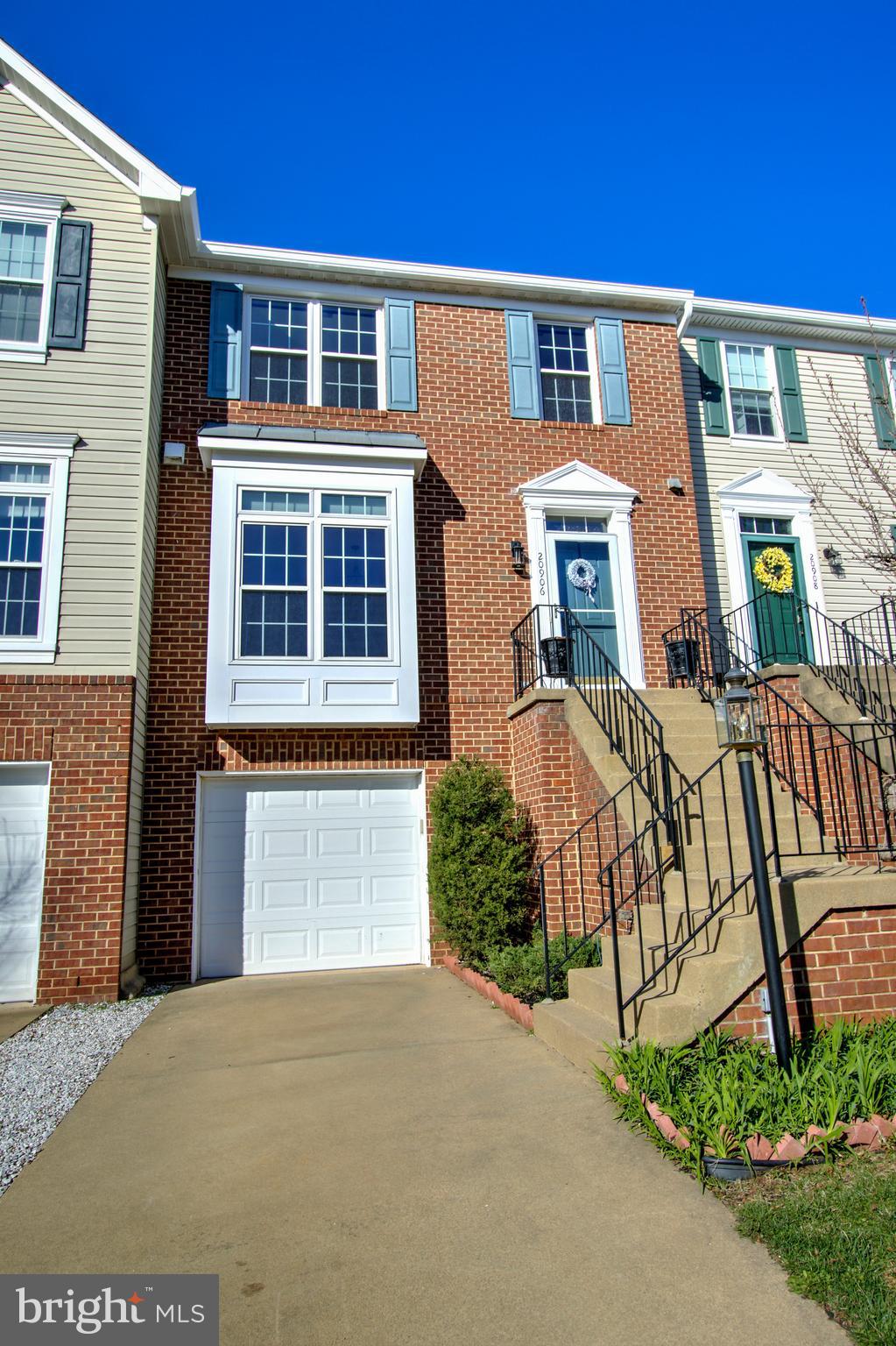 GREAT FALLS CHASE - Residential Lease