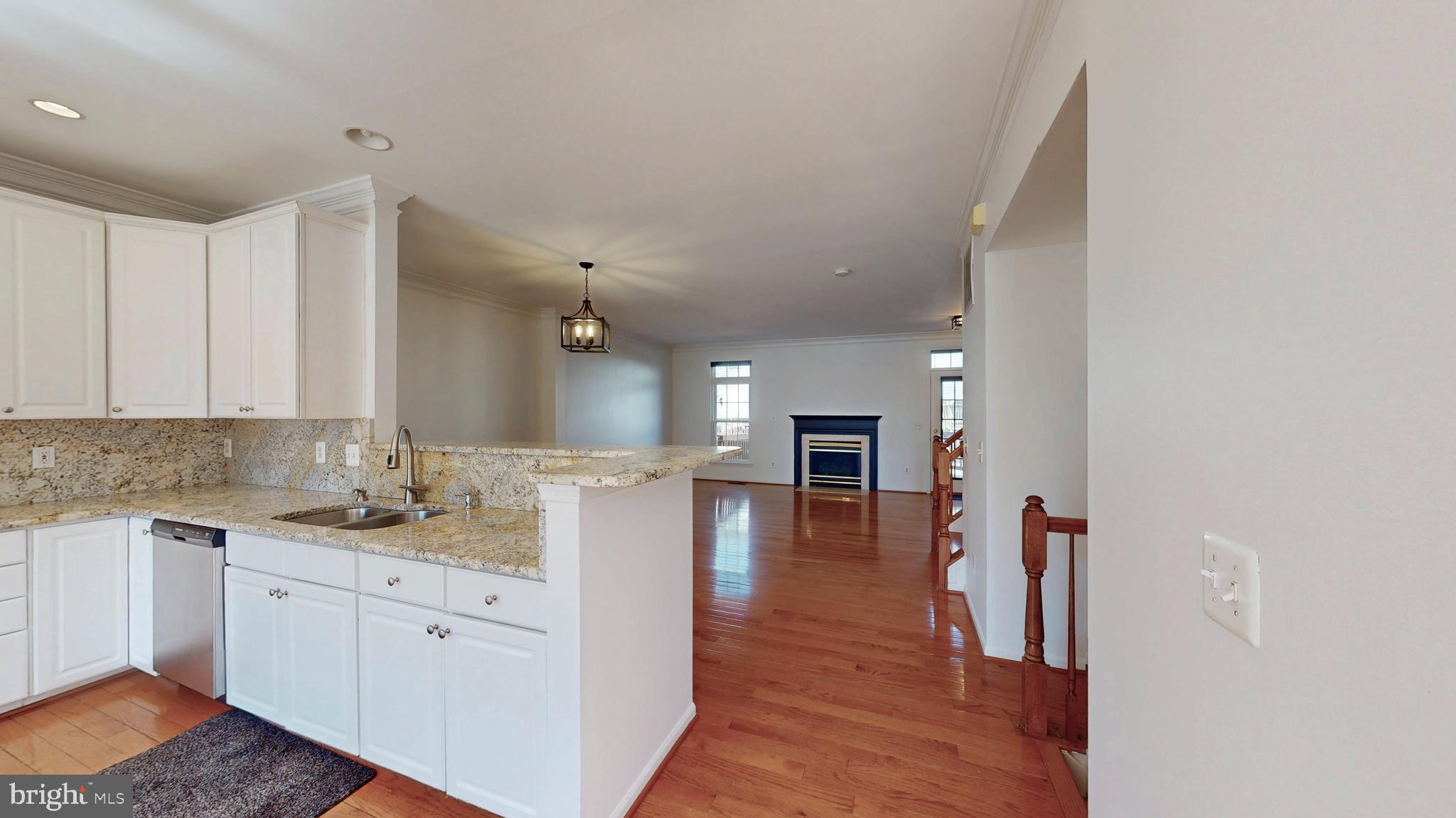 GREAT FALLS CHASE - Residential Lease