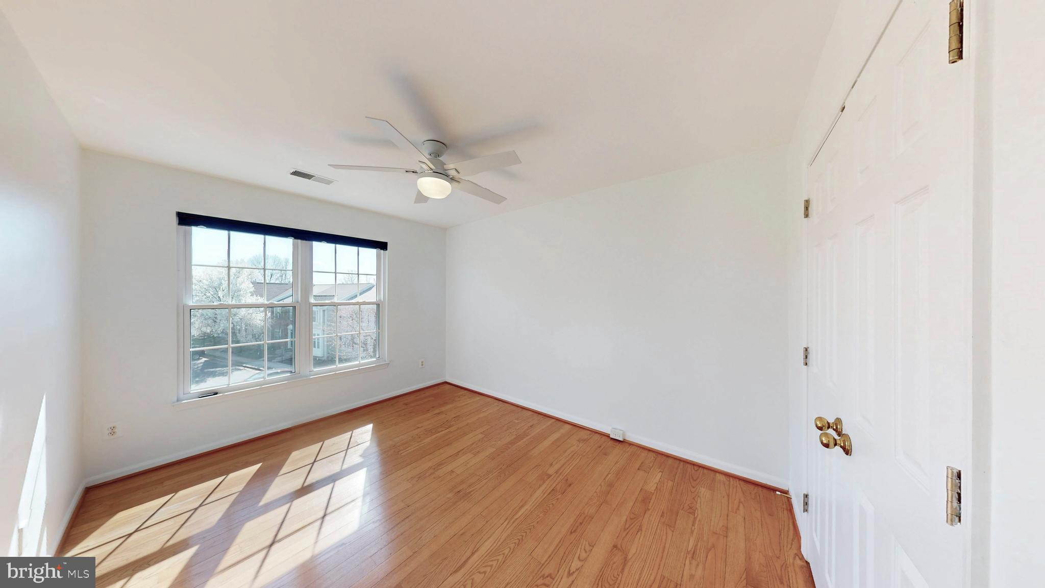 GREAT FALLS CHASE - Residential Lease