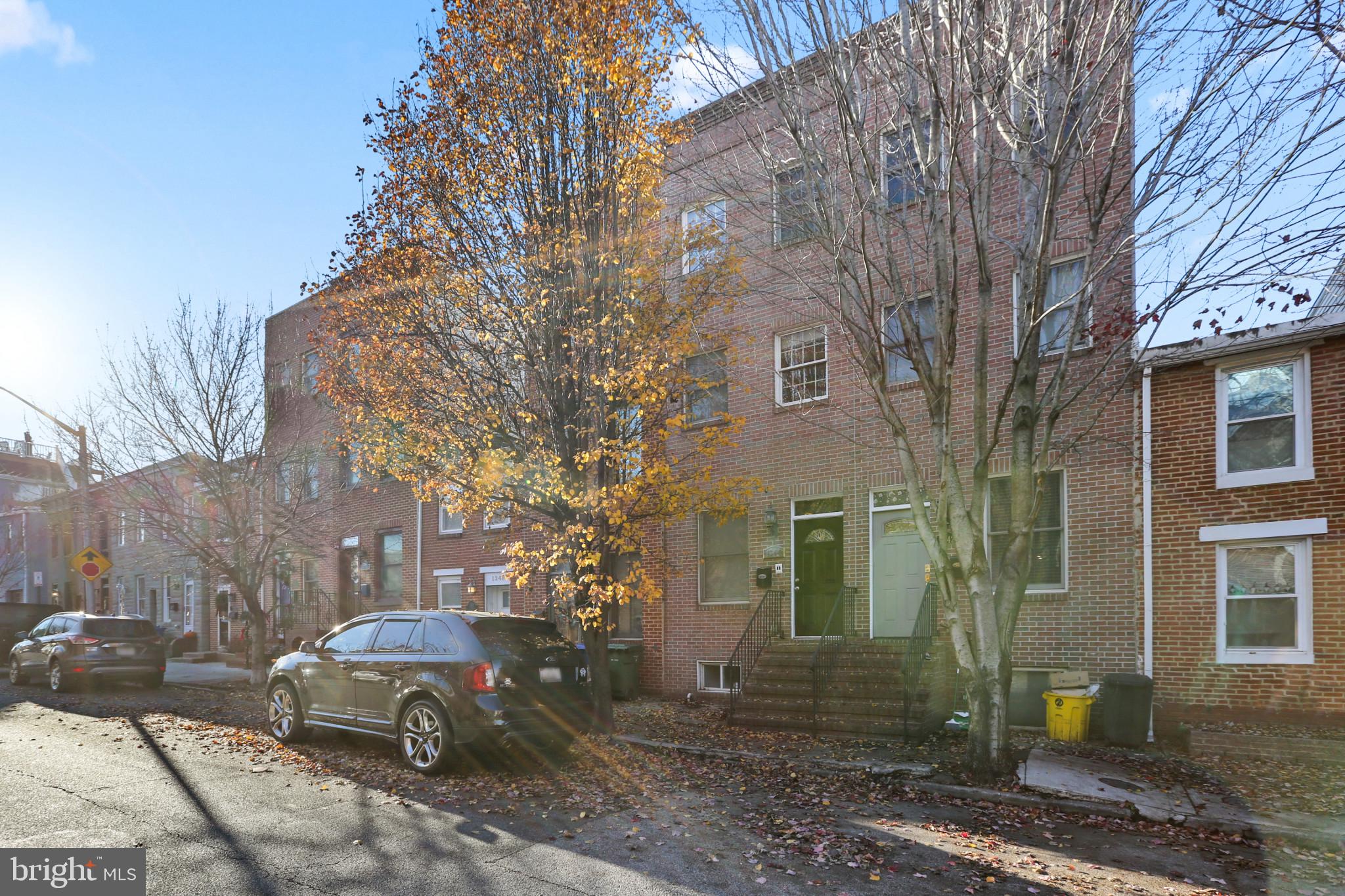 LOCUST POINT - Residential