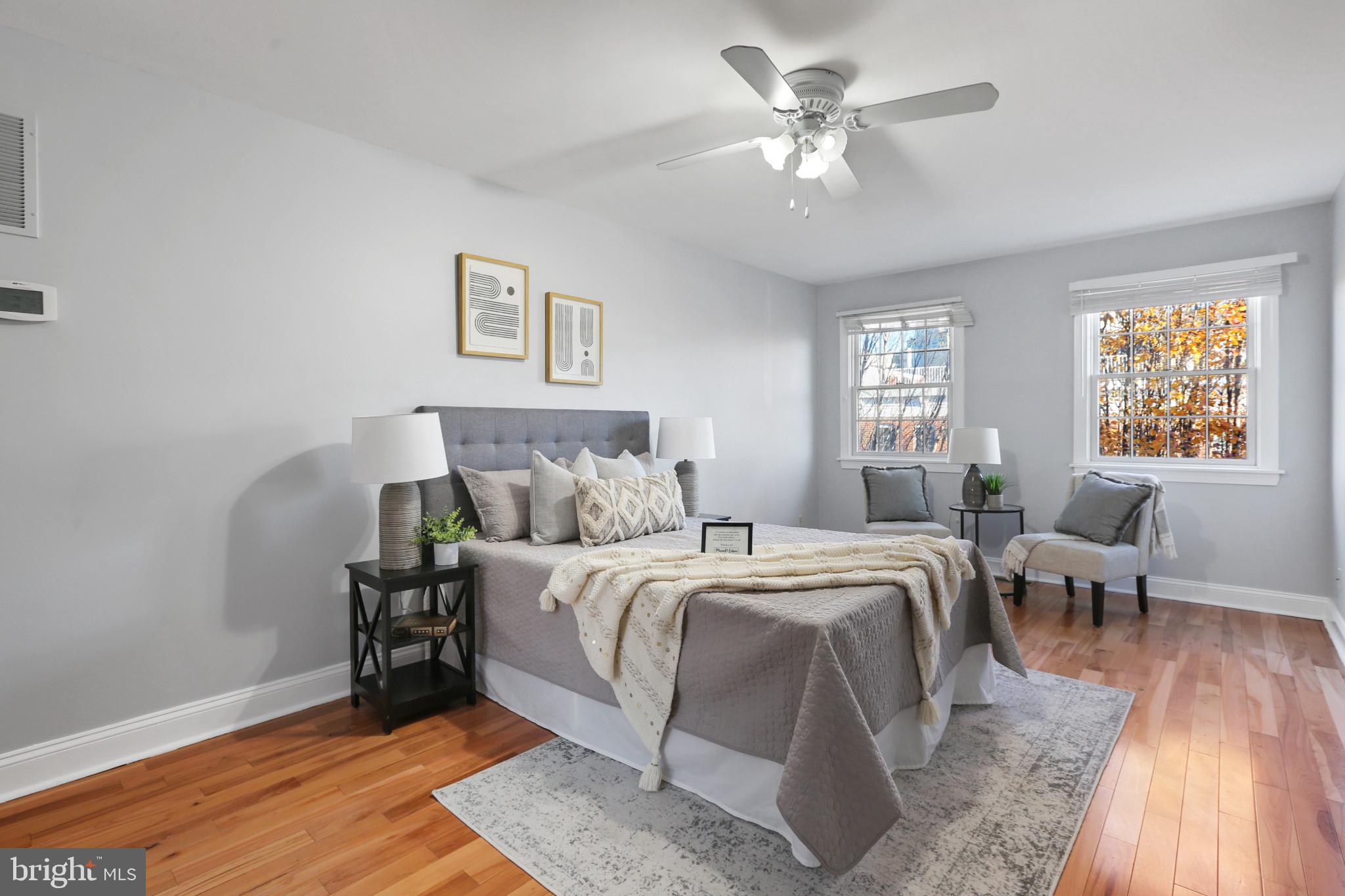 LOCUST POINT - Residential