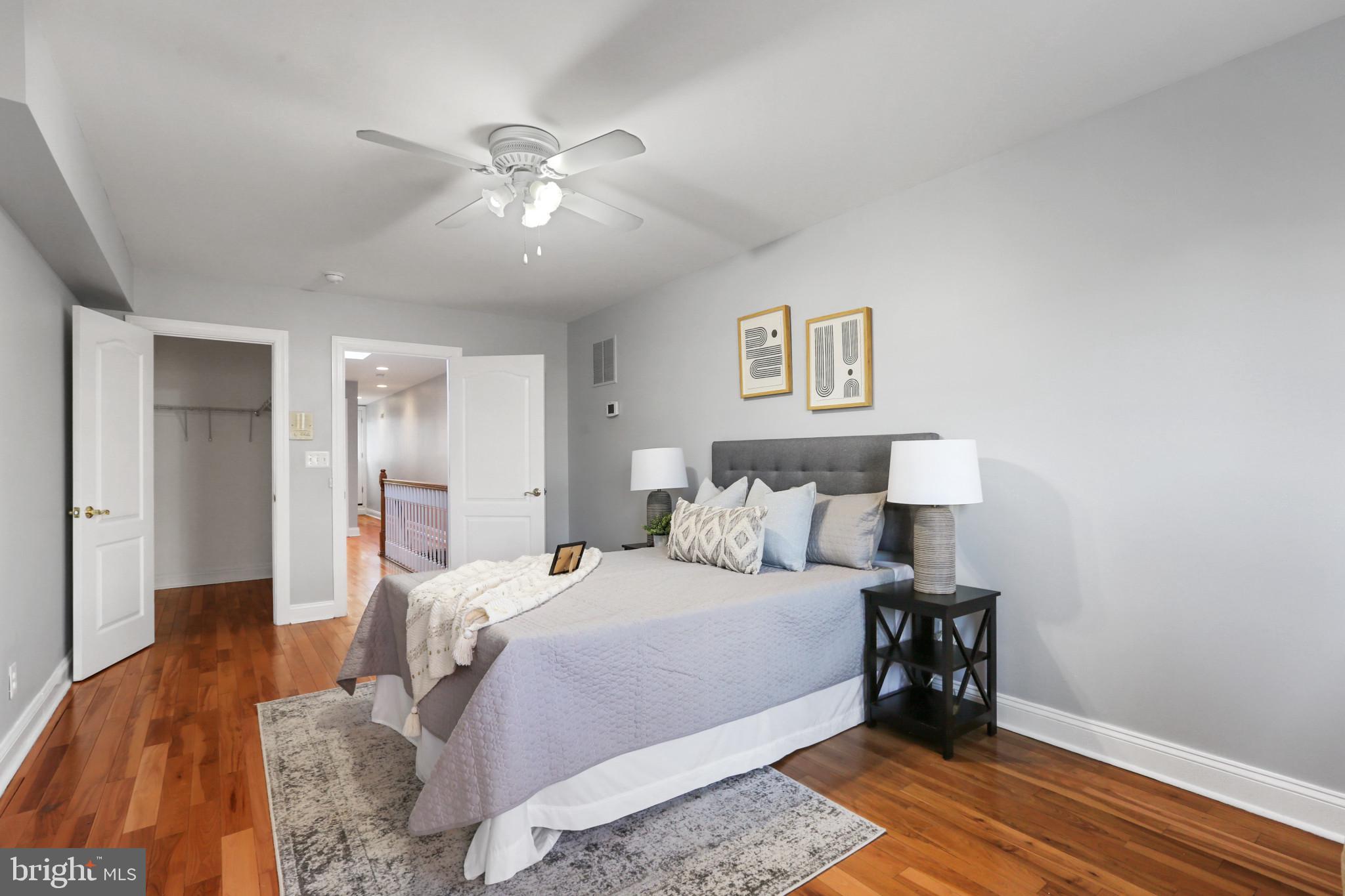 LOCUST POINT - Residential