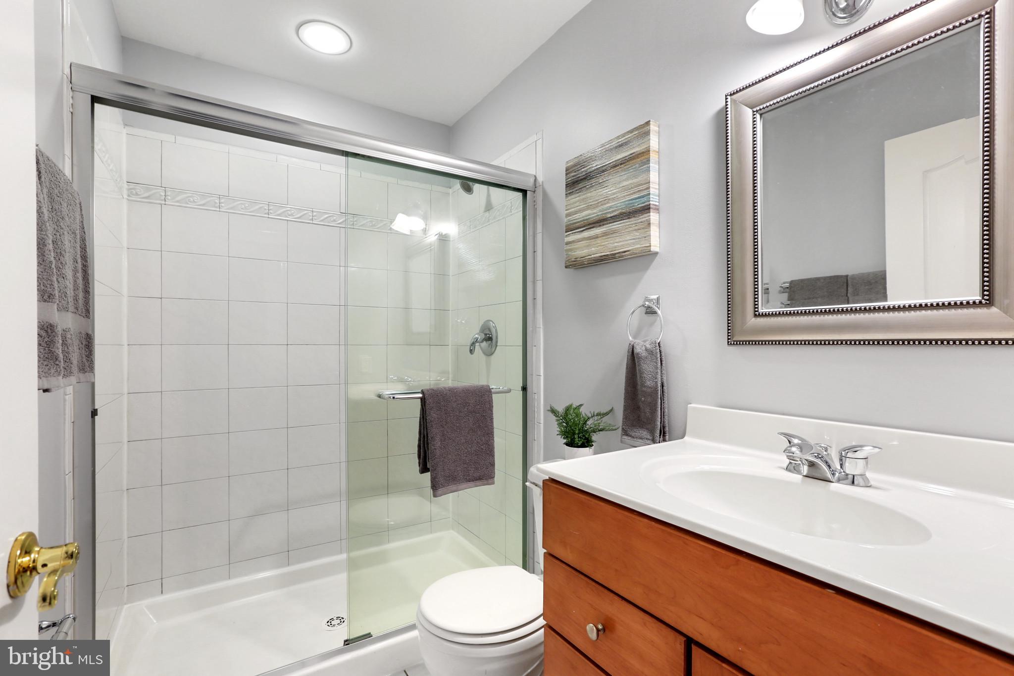 LOCUST POINT - Residential