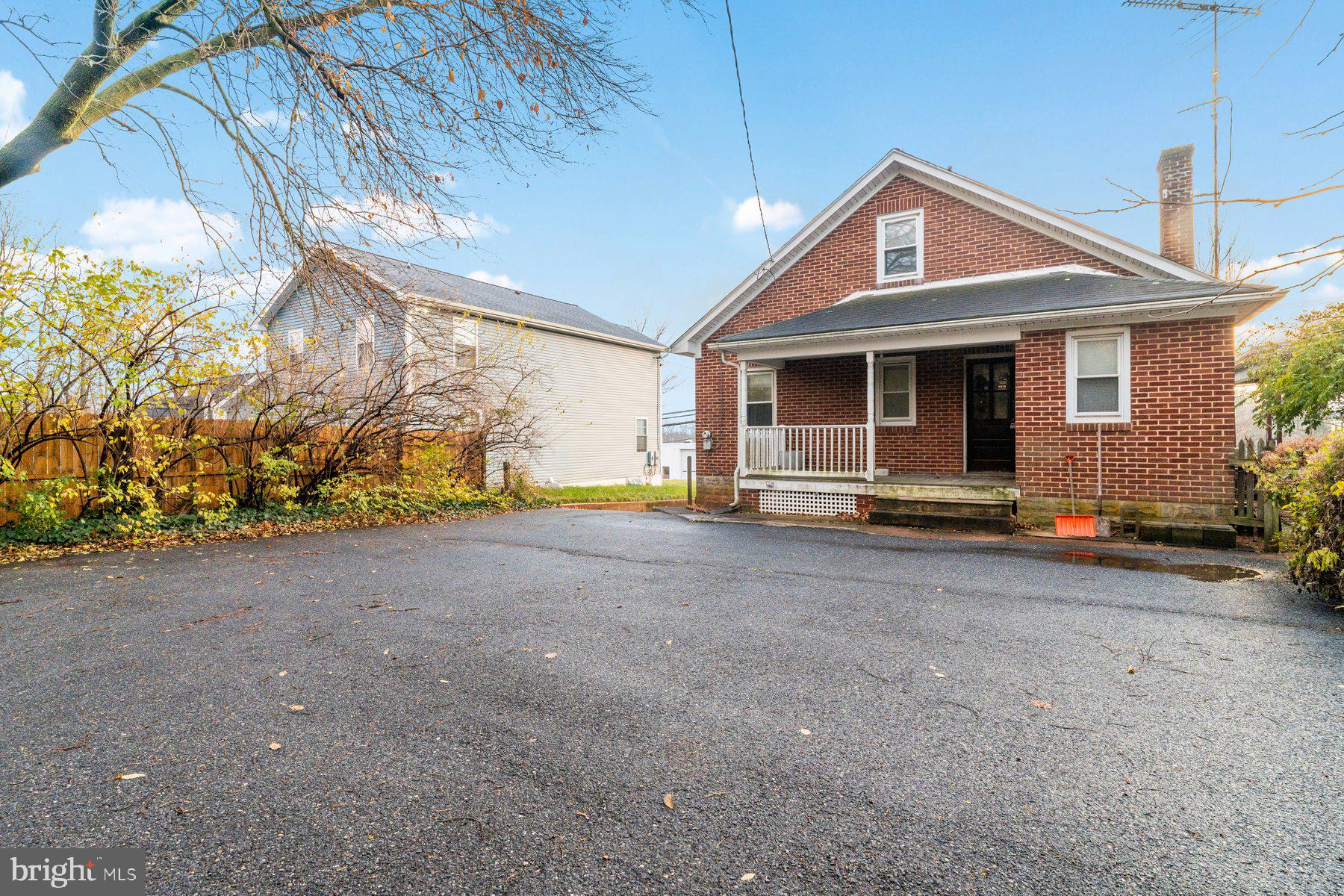 BUCKINGHAM VIEW - Residential