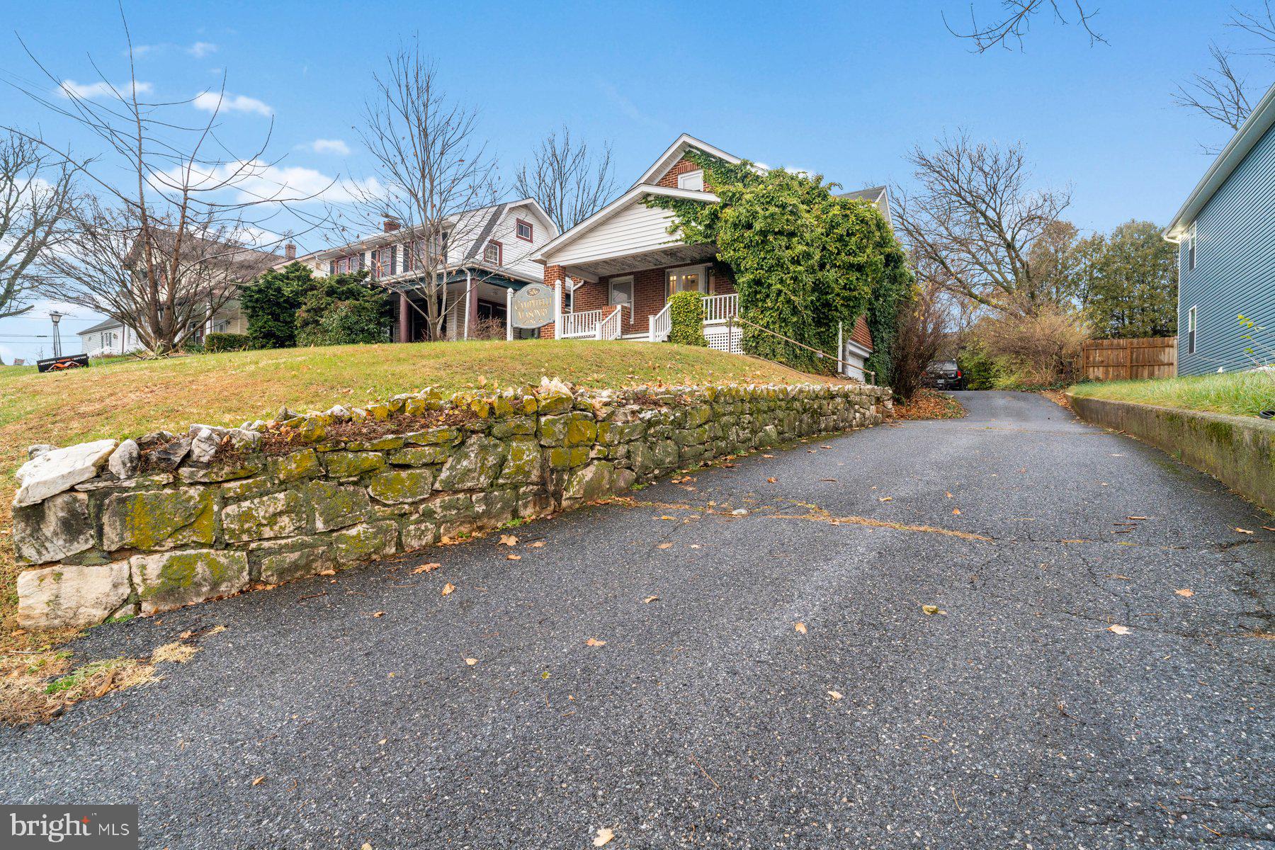 BUCKINGHAM VIEW - Residential