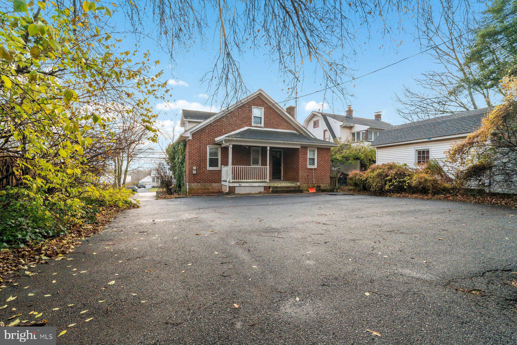 BUCKINGHAM VIEW - Residential