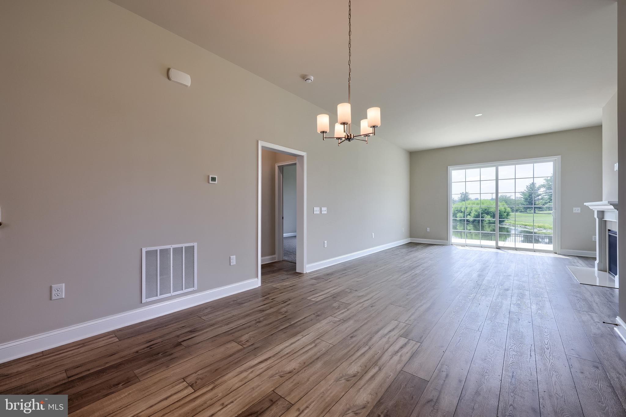 CROSSGATES - Residential