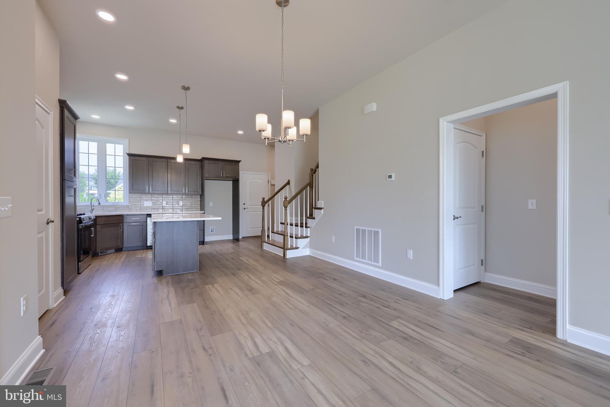 CROSSGATES - Residential