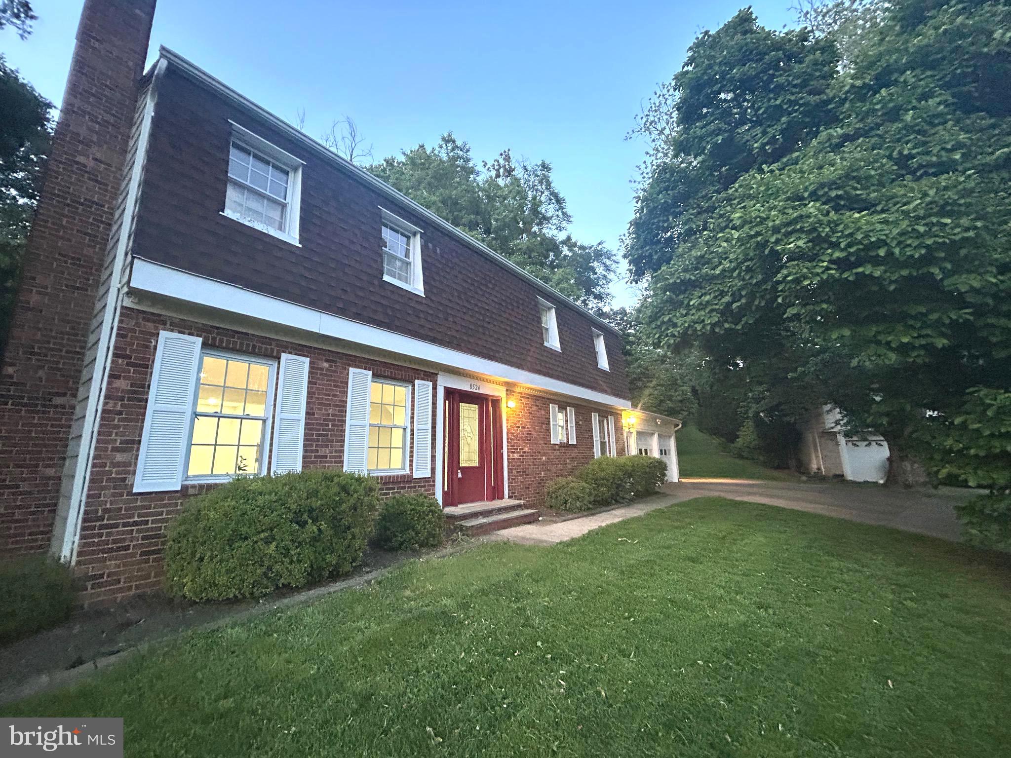 8524 BETTERTON COURT
