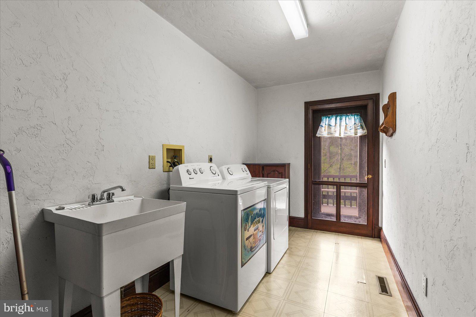 YORK TWP - Residential