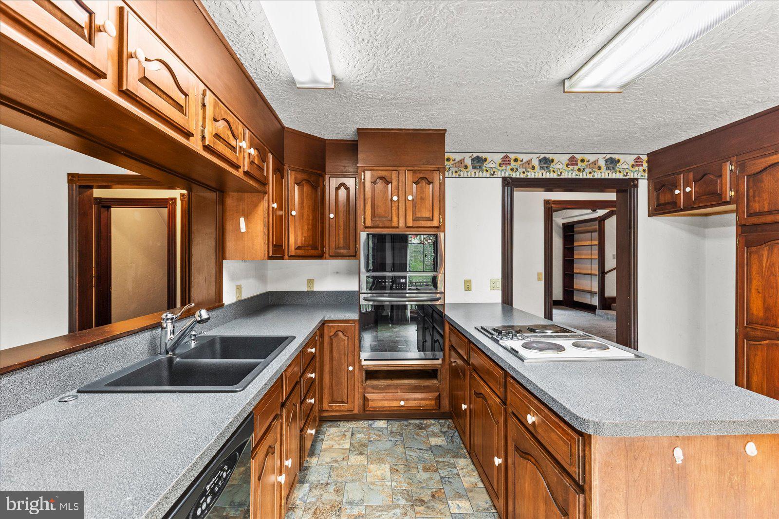 YORK TWP - Residential