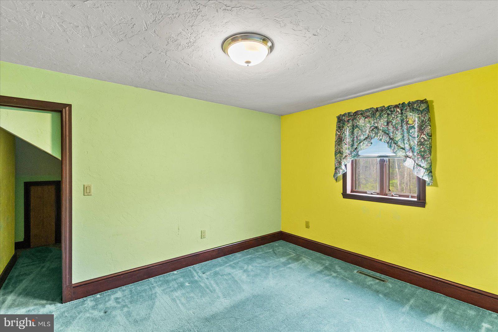 YORK TWP - Residential