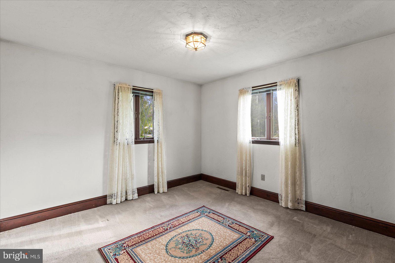 YORK TWP - Residential