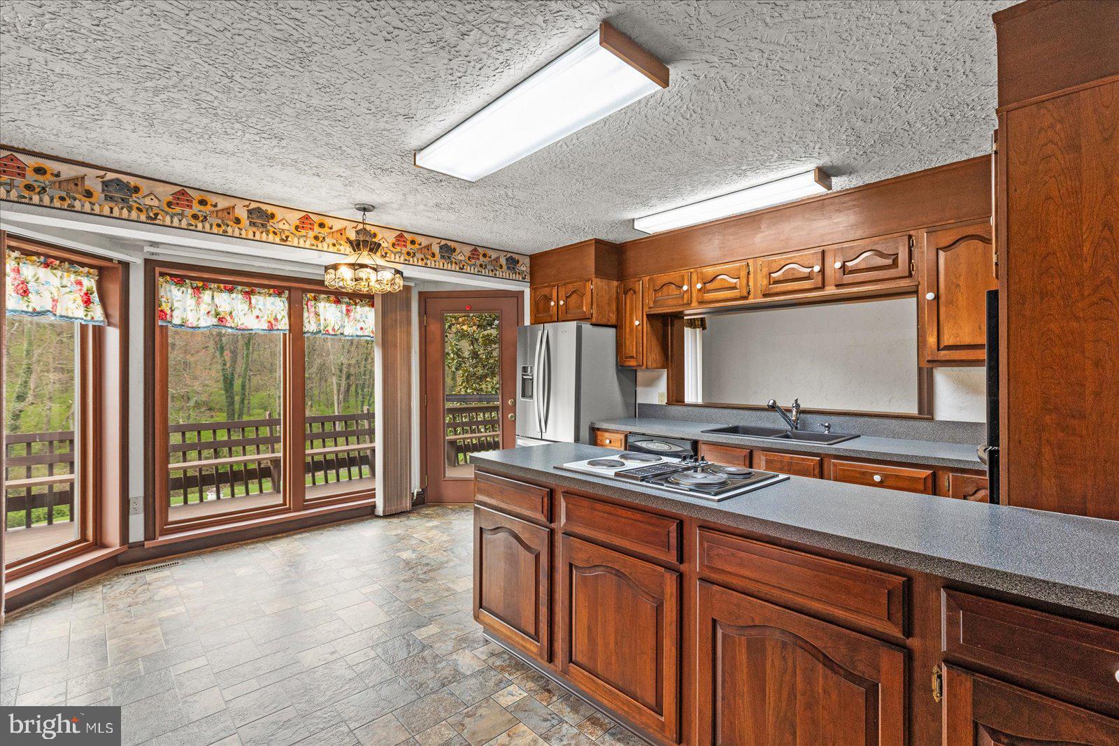 YORK TWP - Residential