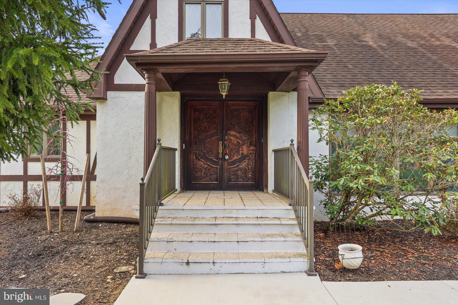 YORK TWP - Residential