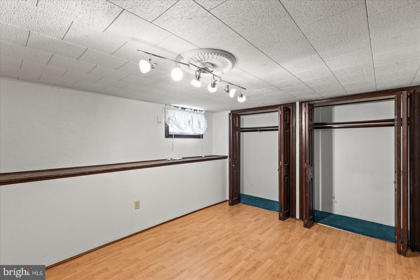 YORK TWP - Residential