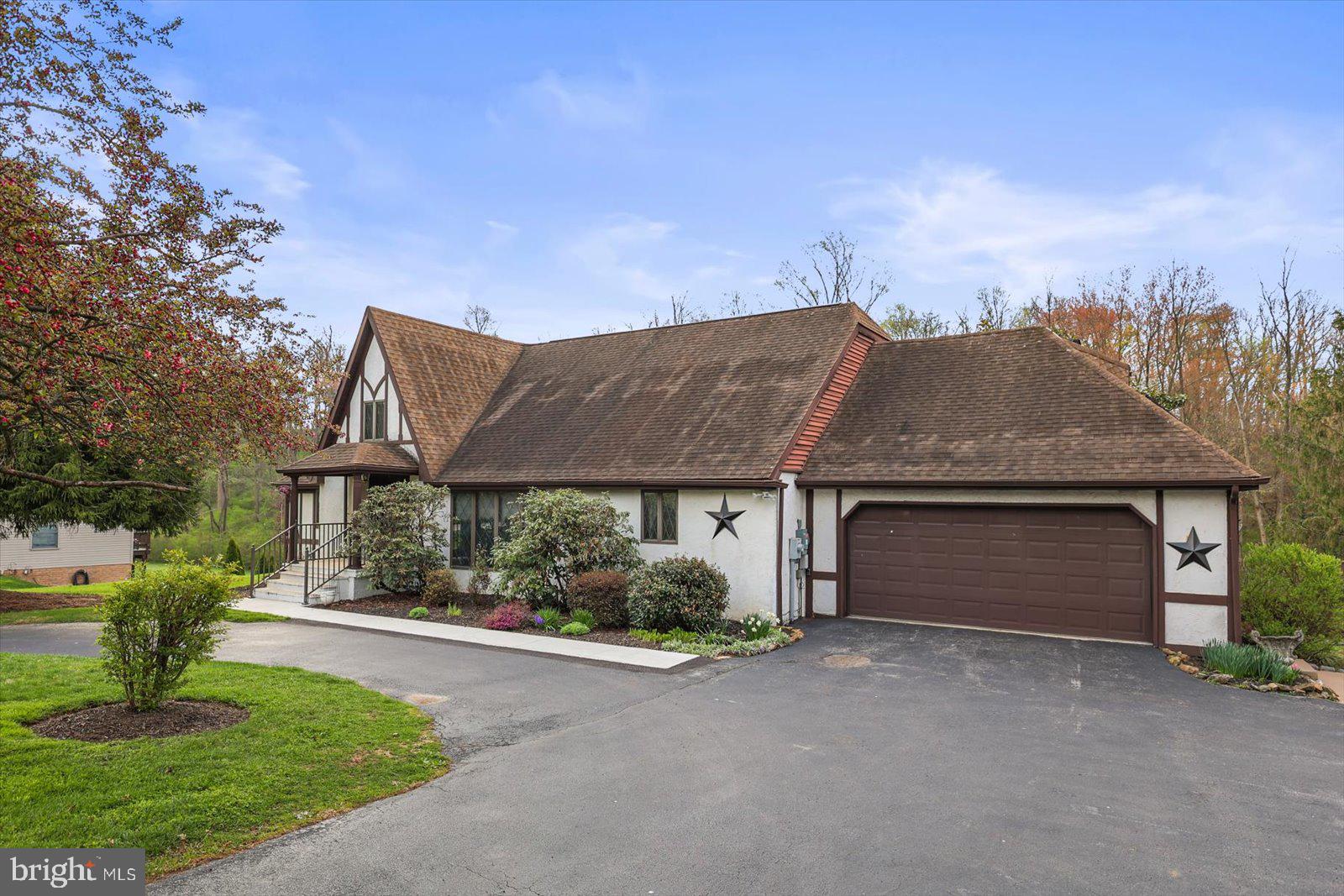 YORK TWP - Residential