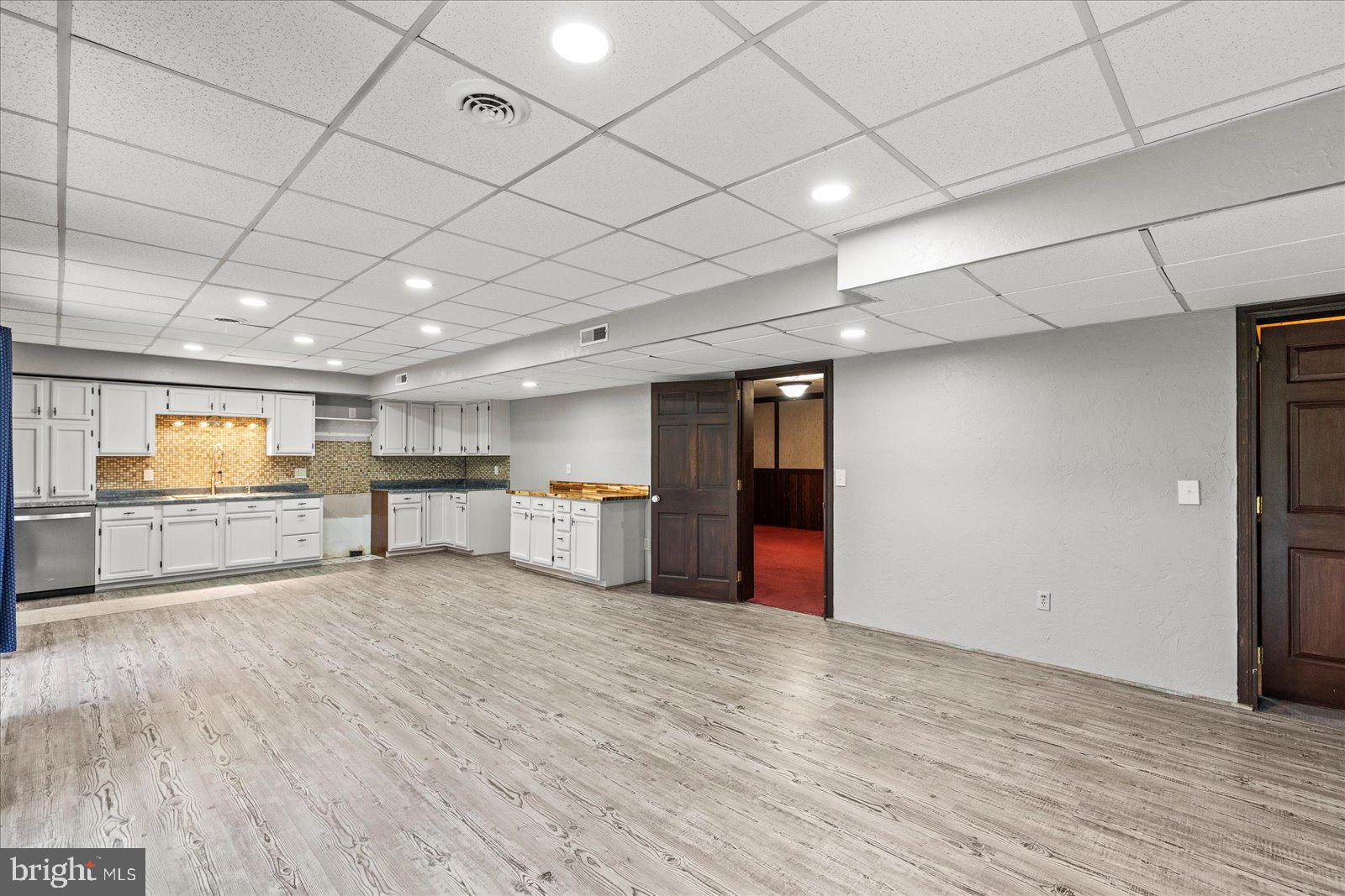 YORK TWP - Residential