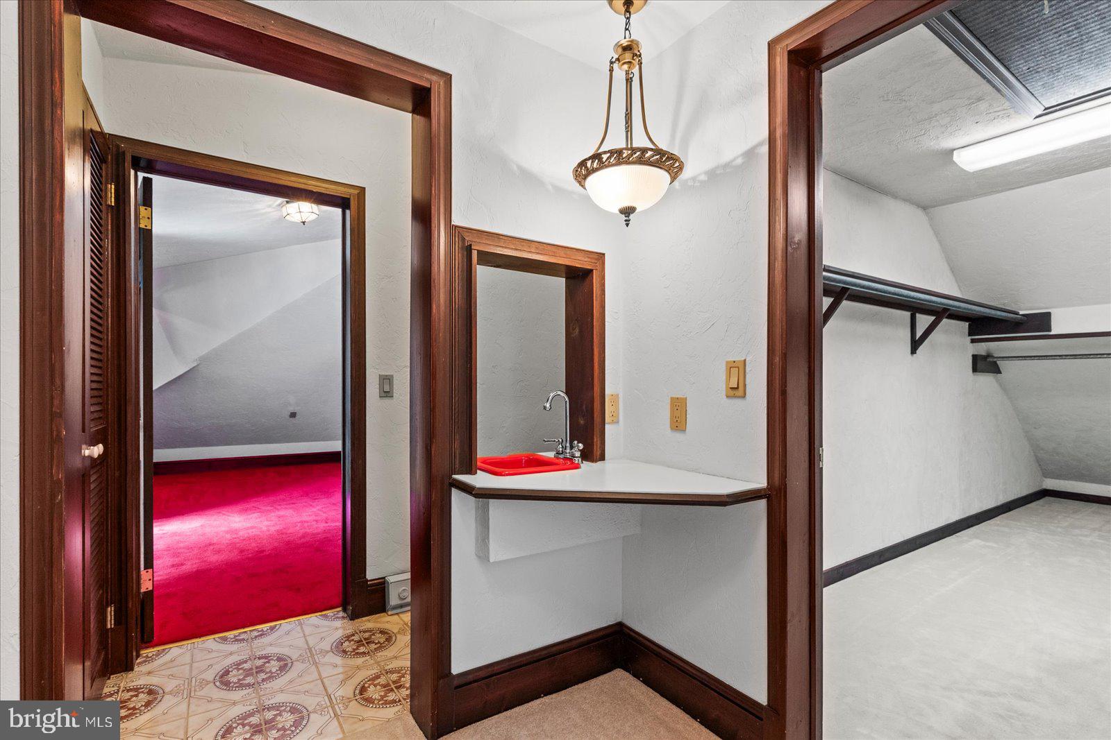 YORK TWP - Residential