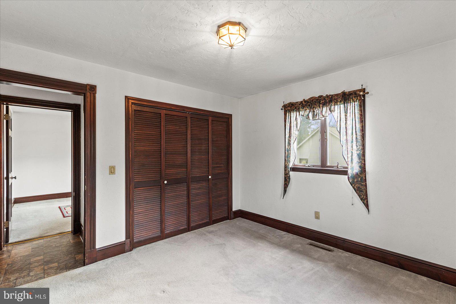 YORK TWP - Residential