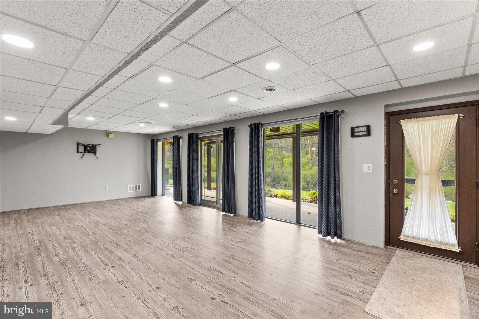 YORK TWP - Residential