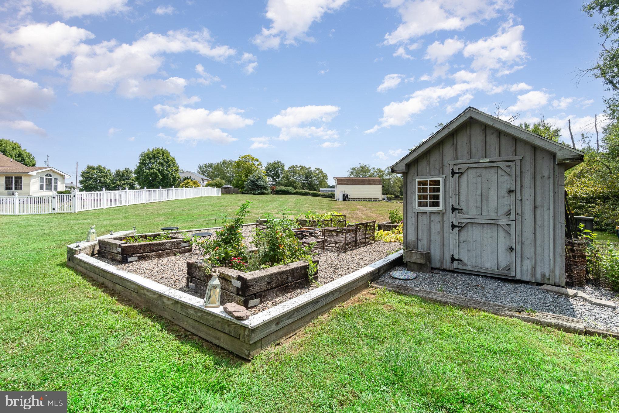 NONE, RURAL - Residential