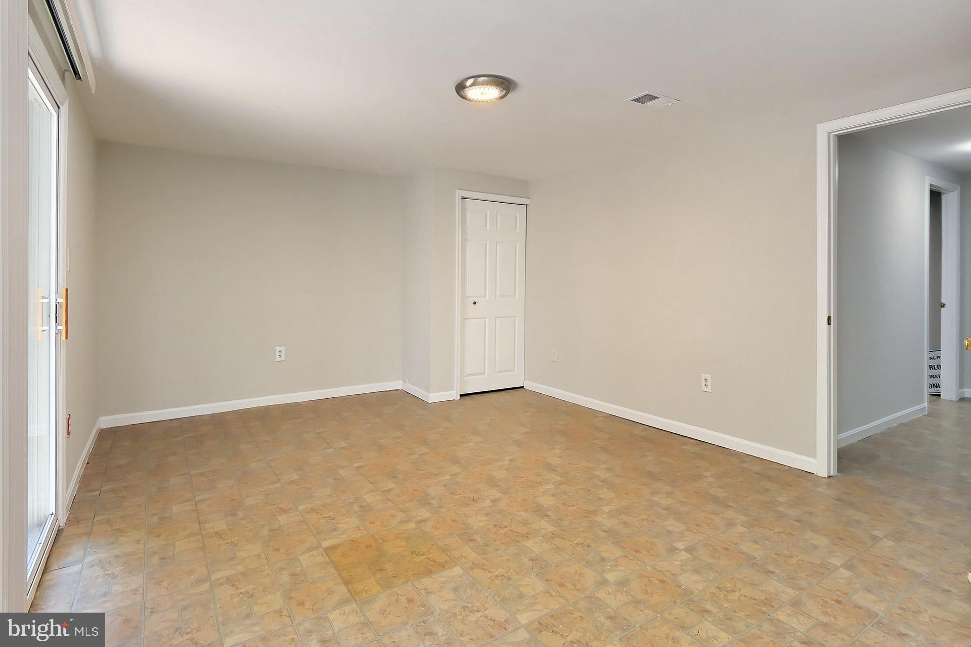 MONTCLAIR - Residential