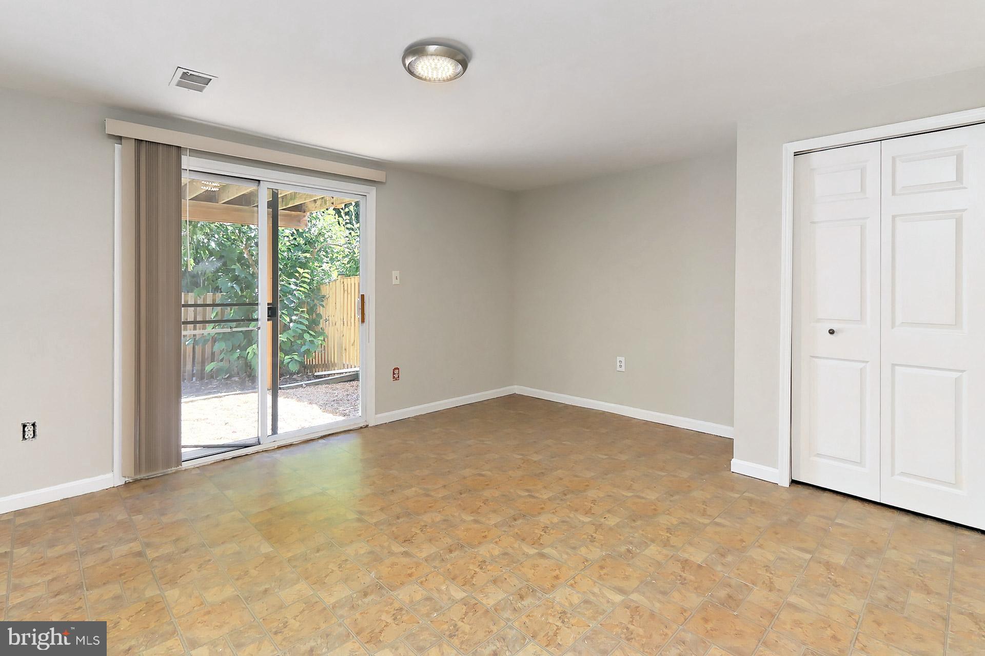 MONTCLAIR - Residential