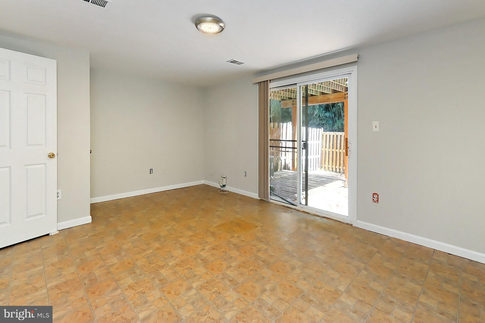 MONTCLAIR - Residential