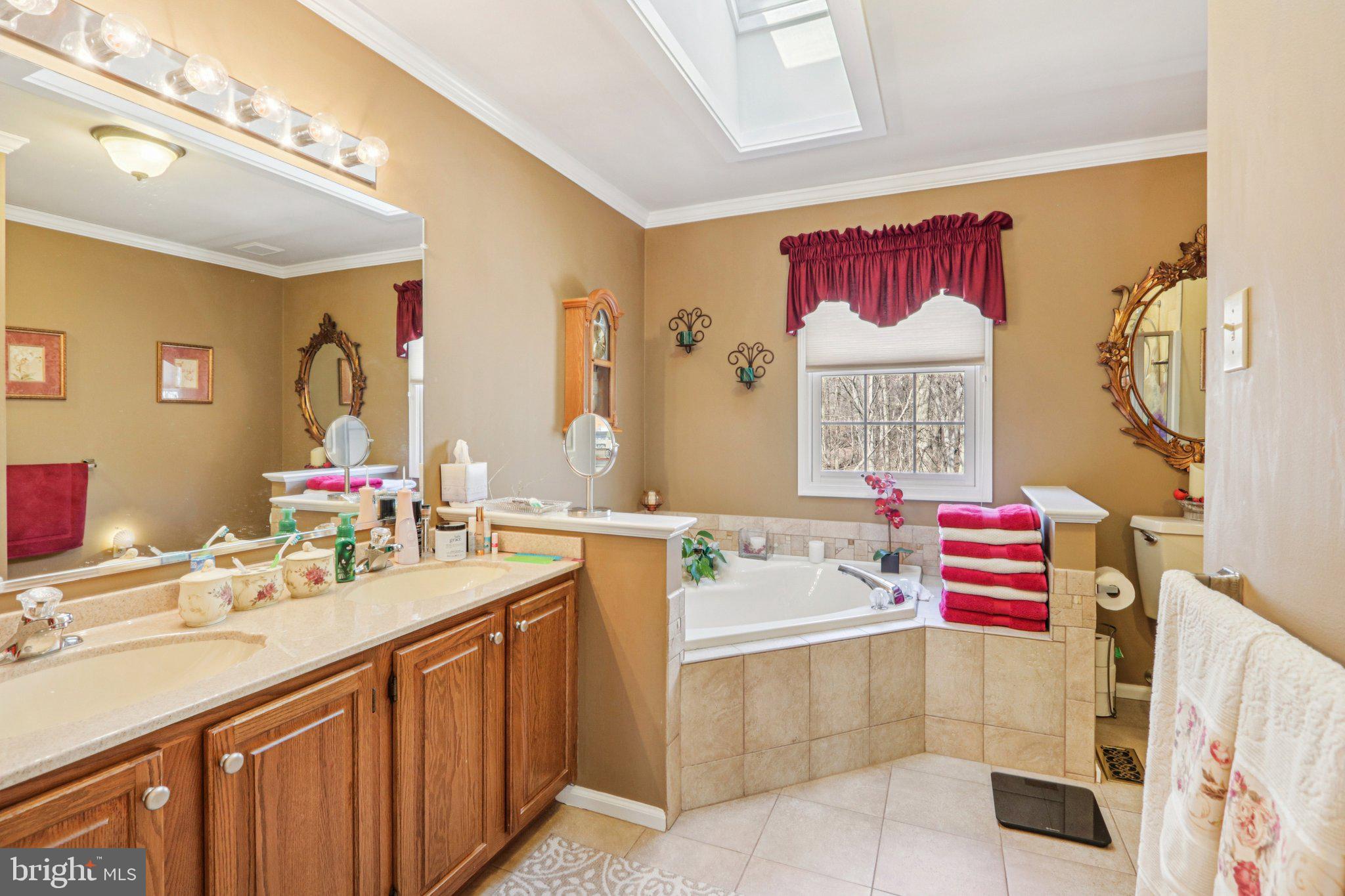 SOMERSET LAKE - Residential