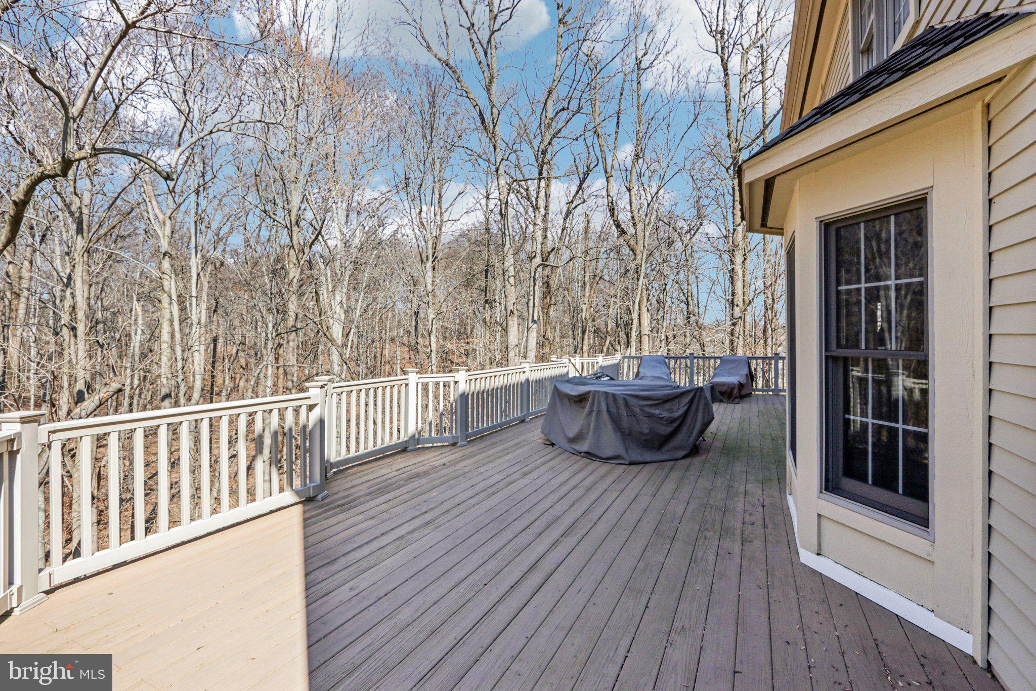 SOMERSET LAKE - Residential