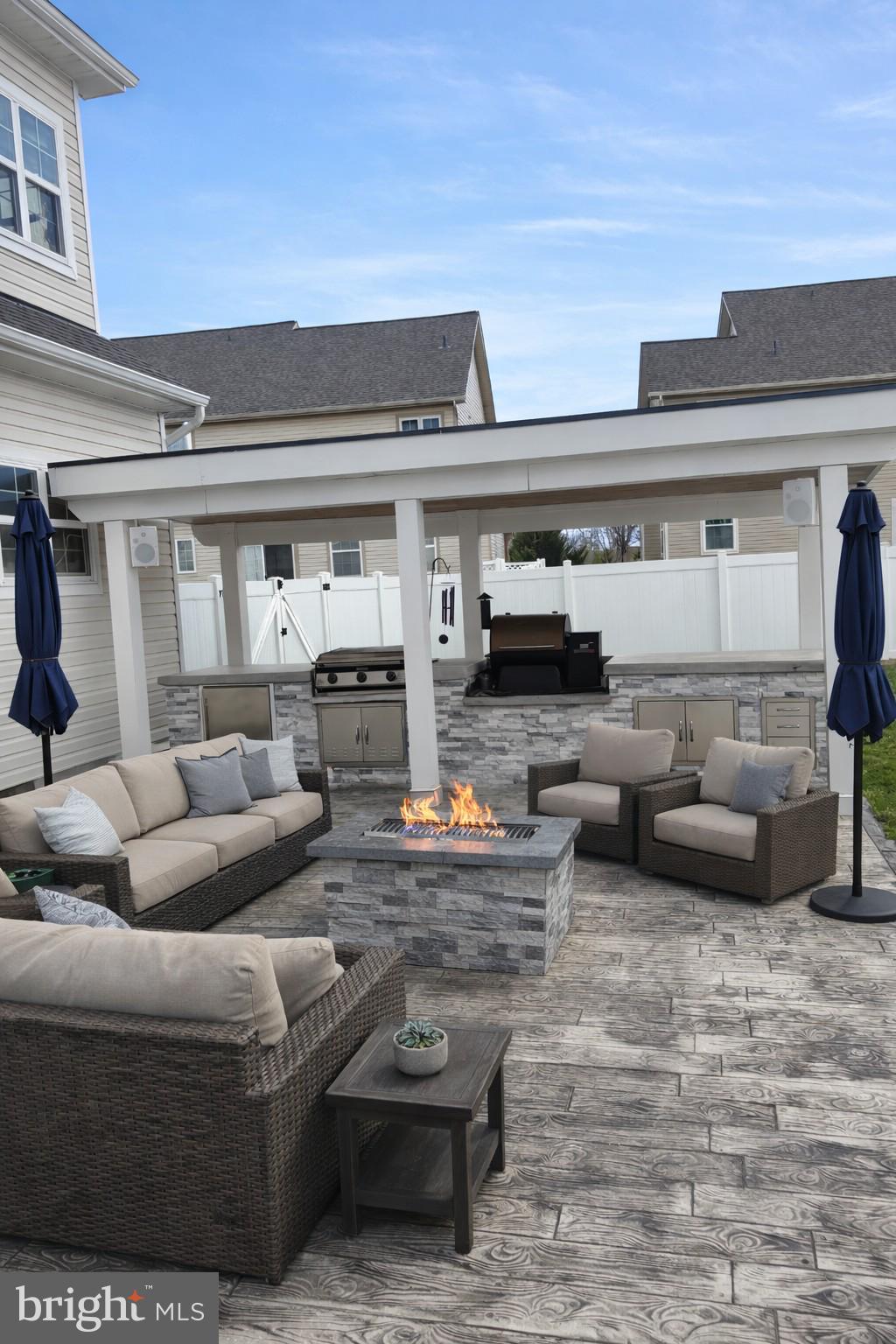 5209 ROYAL BIRKDALE AVENUE