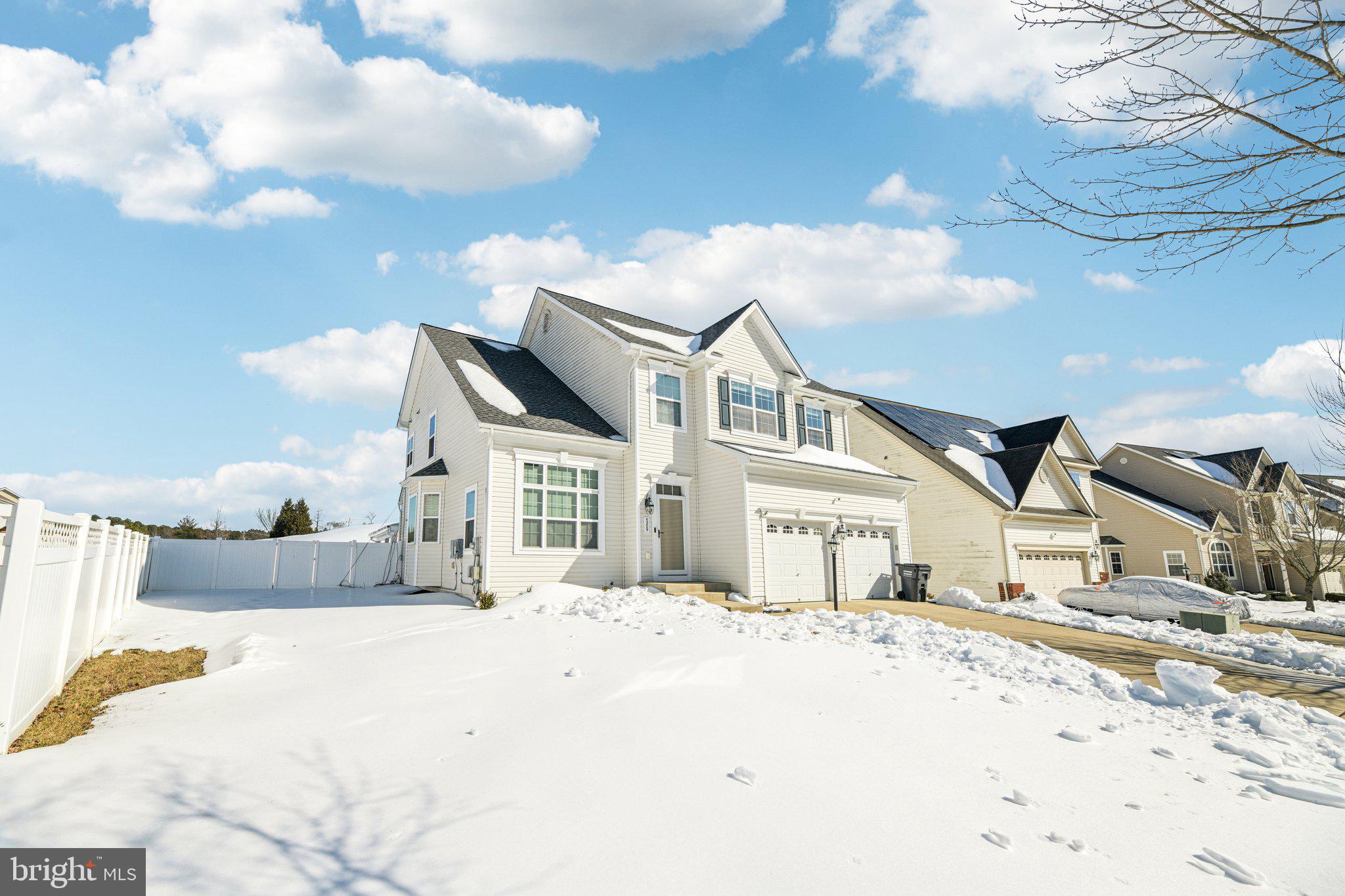 5209 ROYAL BIRKDALE AVENUE